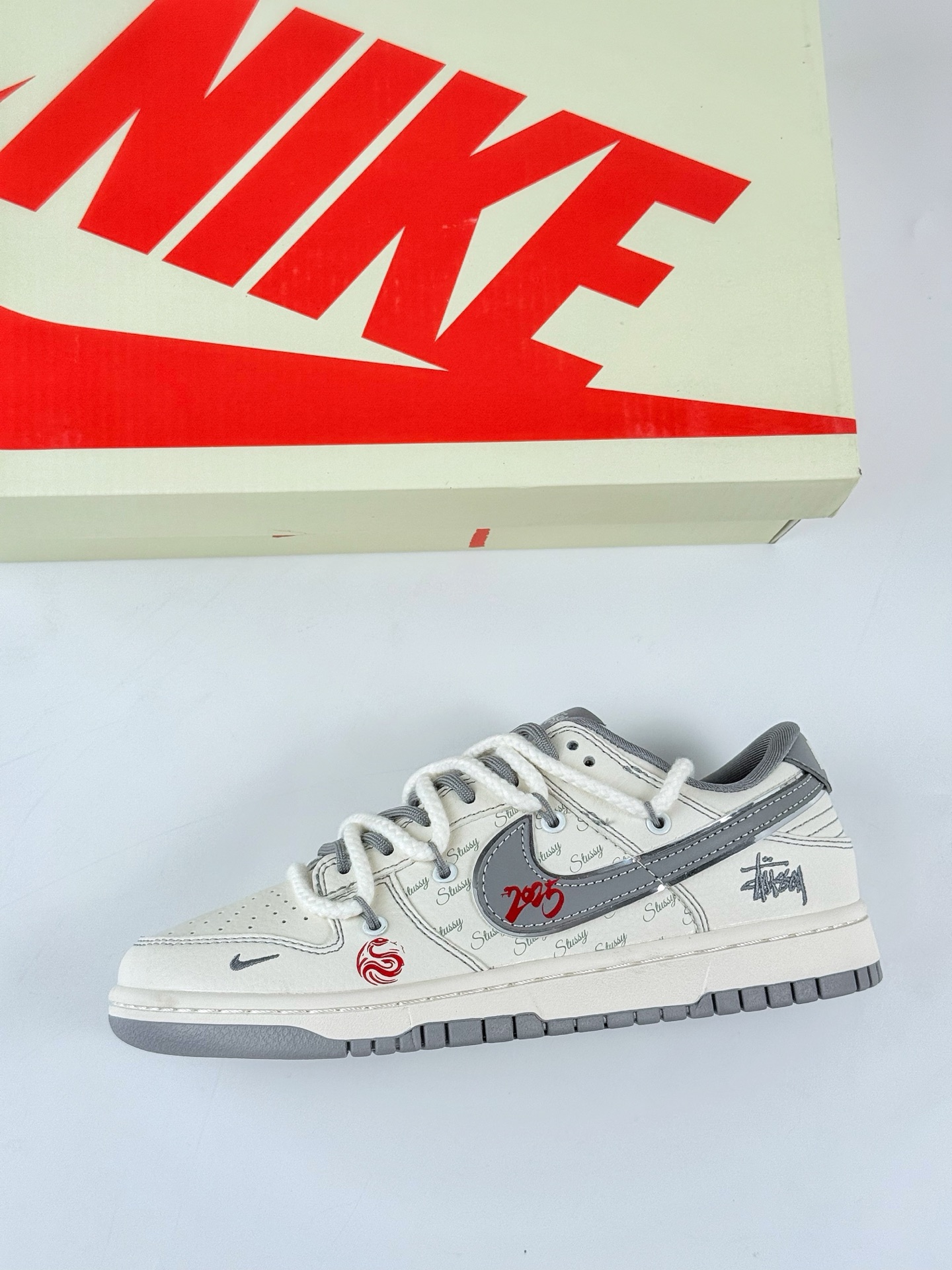 Nike SB Dunk Low x Stussy 白灰小钩绑带  SJ2068-310