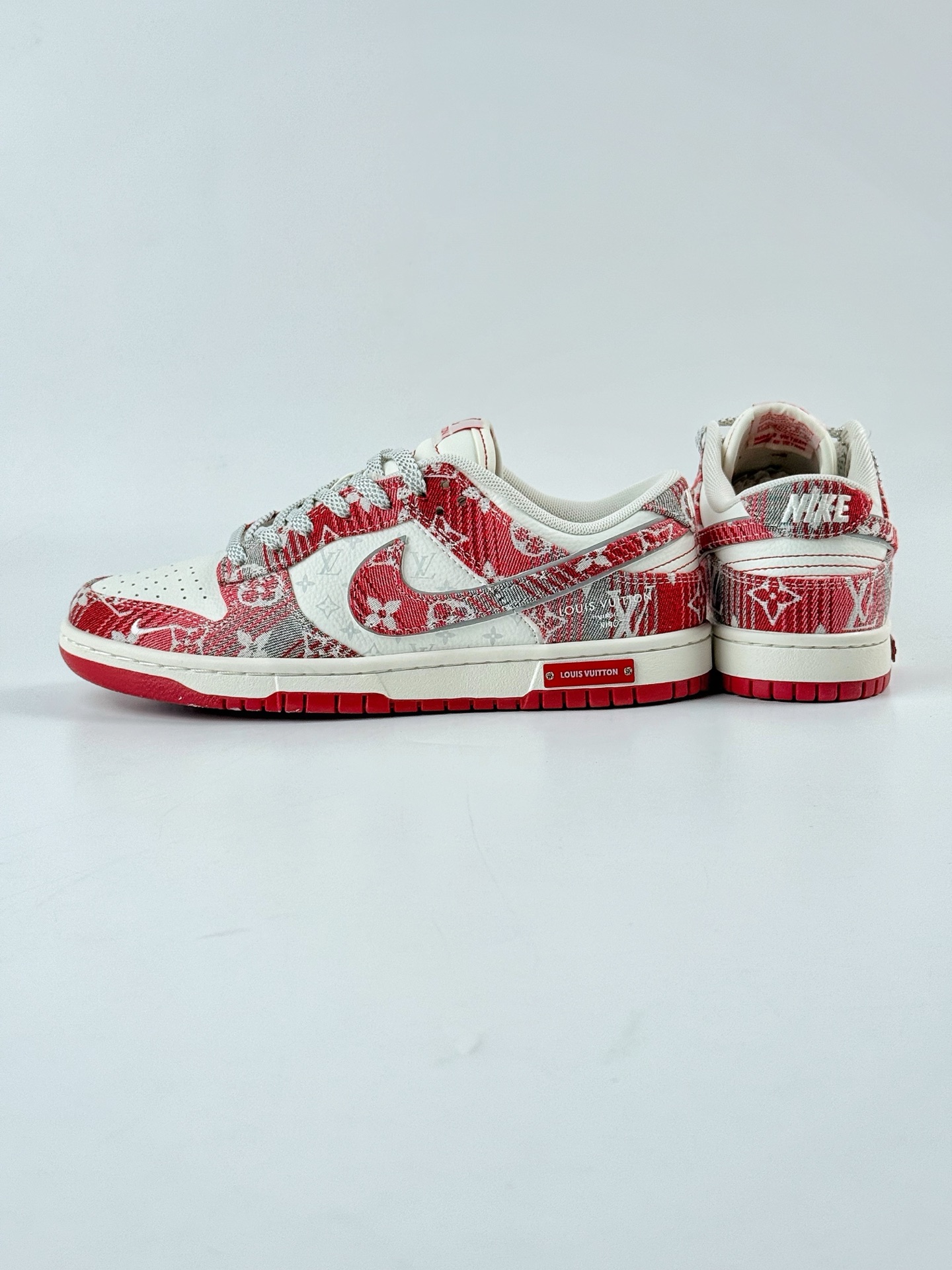 Nike SB Dunk Low x Louis Vuitton 白红小勾满天星  SC9772-809