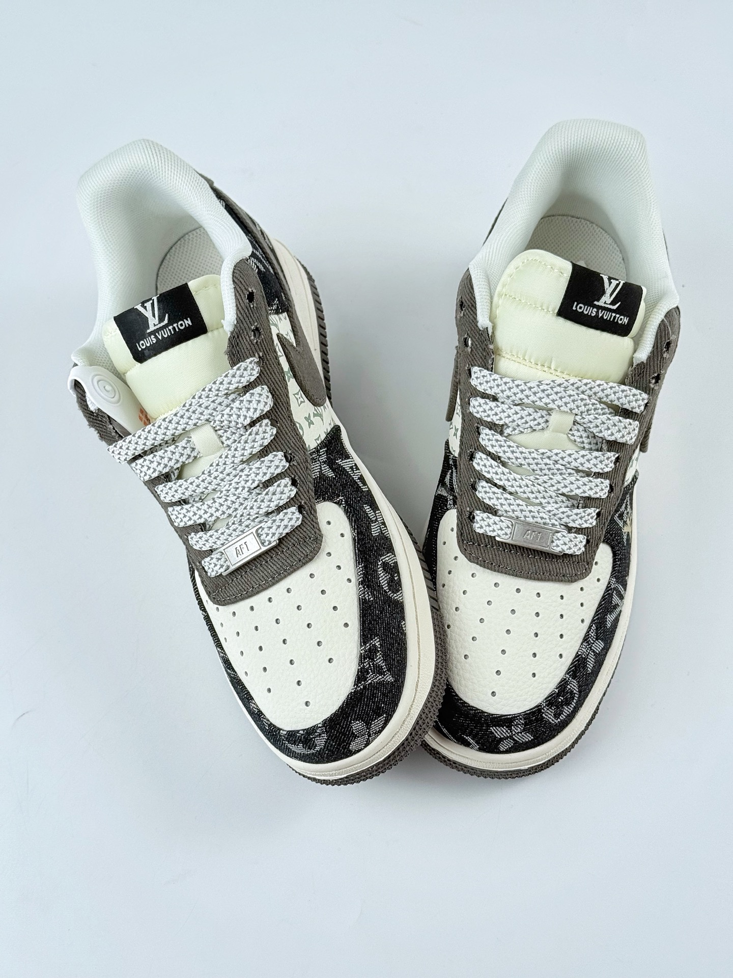 Nike Air Force 1 Low 07 x Louis Vuitton 黑白满天星 JJ2508-703 Nike Air Force 1 Low 07 x Louis Vuitton 黑白满天星 JJ2508-703