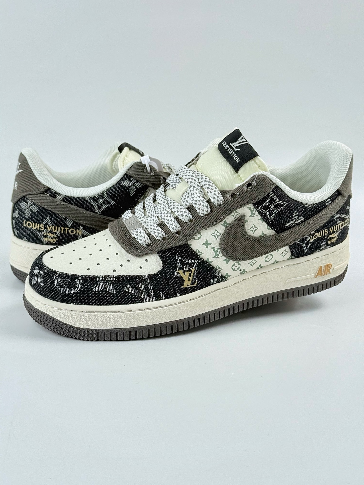 Nike Air Force 1 Low 07 x Louis Vuitton 黑白满天星 JJ2508-703 Nike Air Force 1 Low 07 x Louis Vuitton 黑白满天星 JJ2508-703