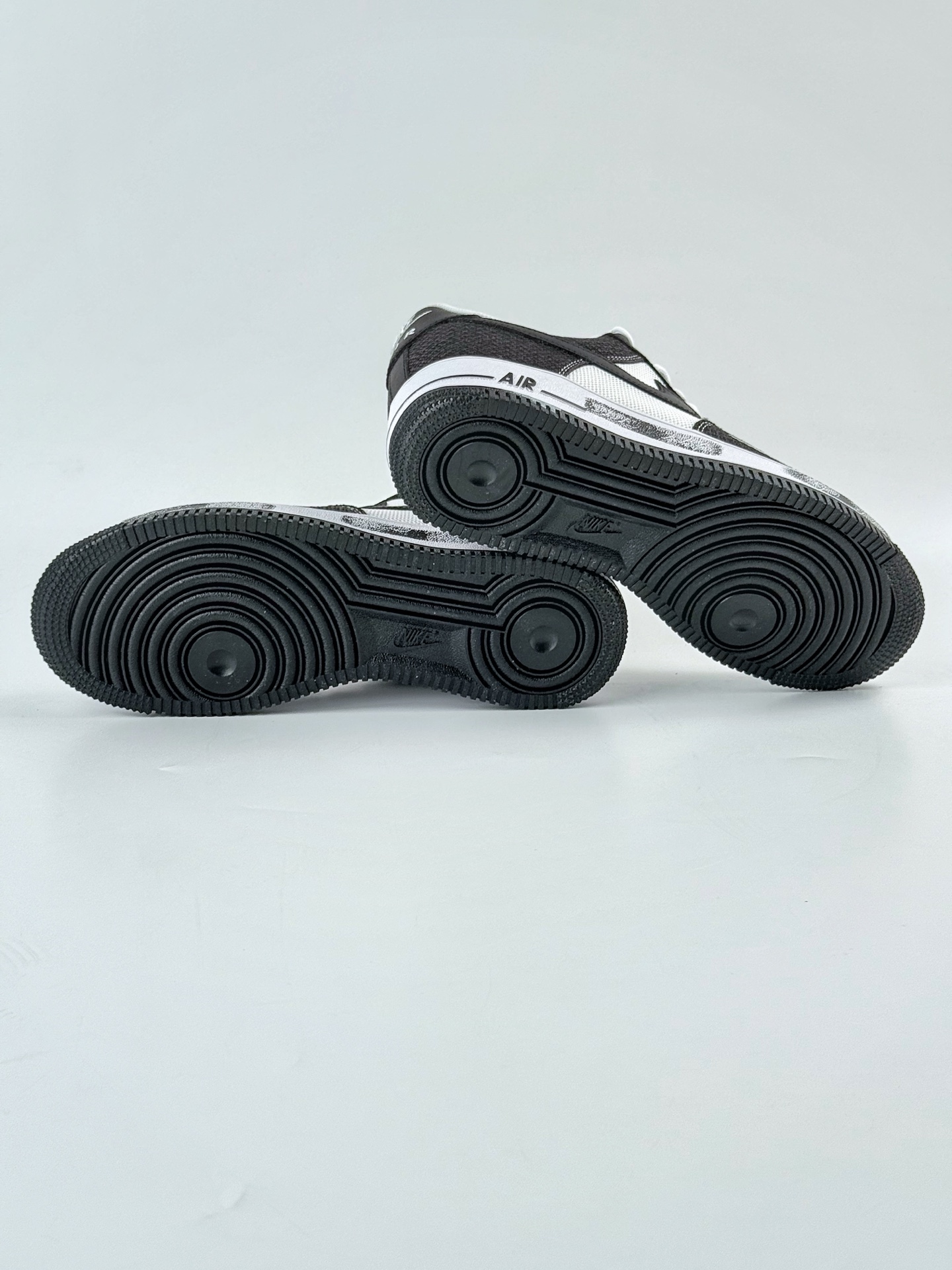 Nike Air Force 1 Low 07 黑白小勾  ZH0316-091