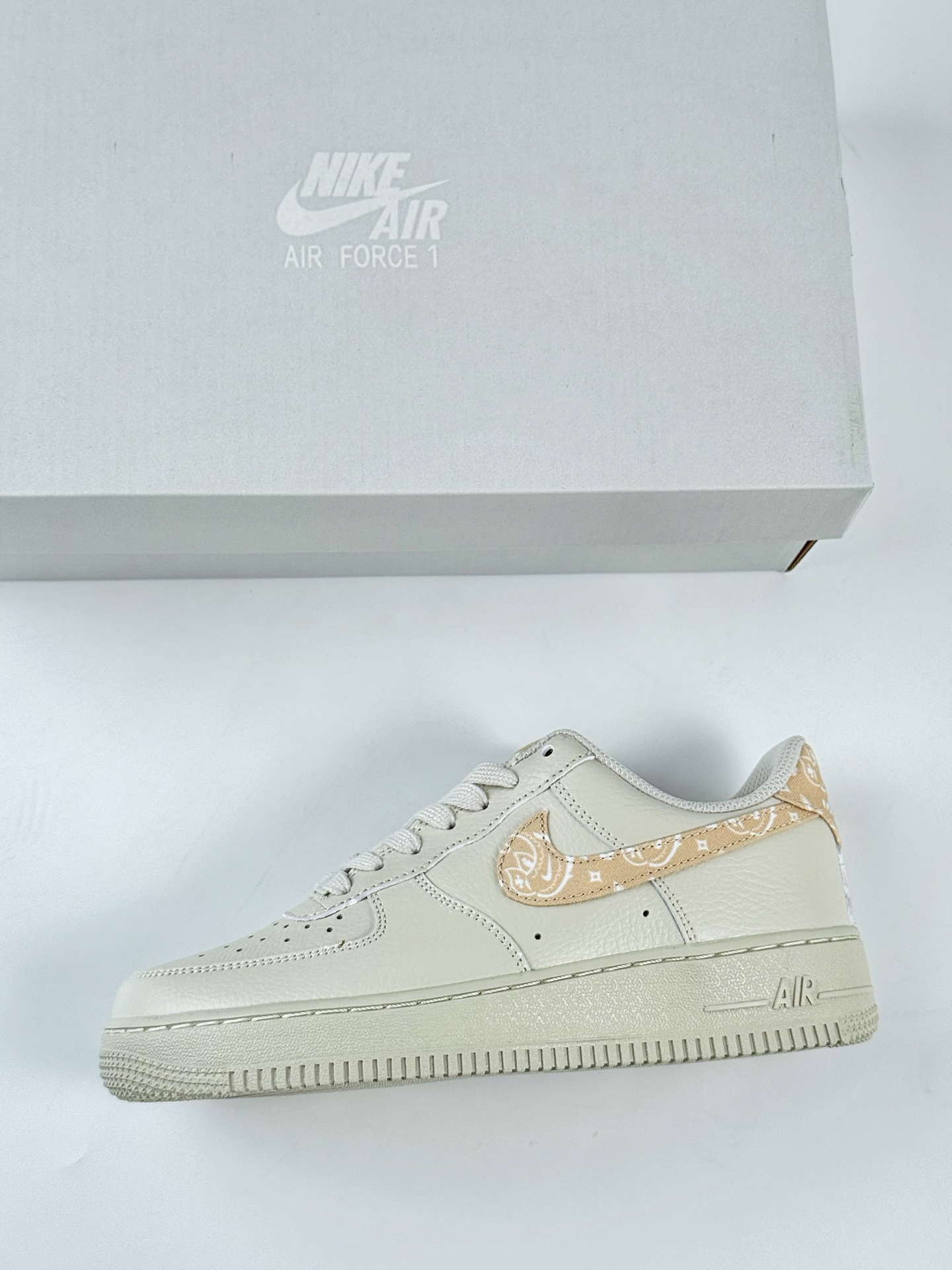 Nike Air Force 1 Low 07 米白  IH2051-072