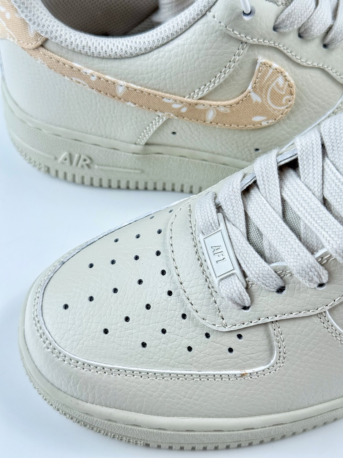 Nike Air Force 1 Low 07 米白  IH2051-072