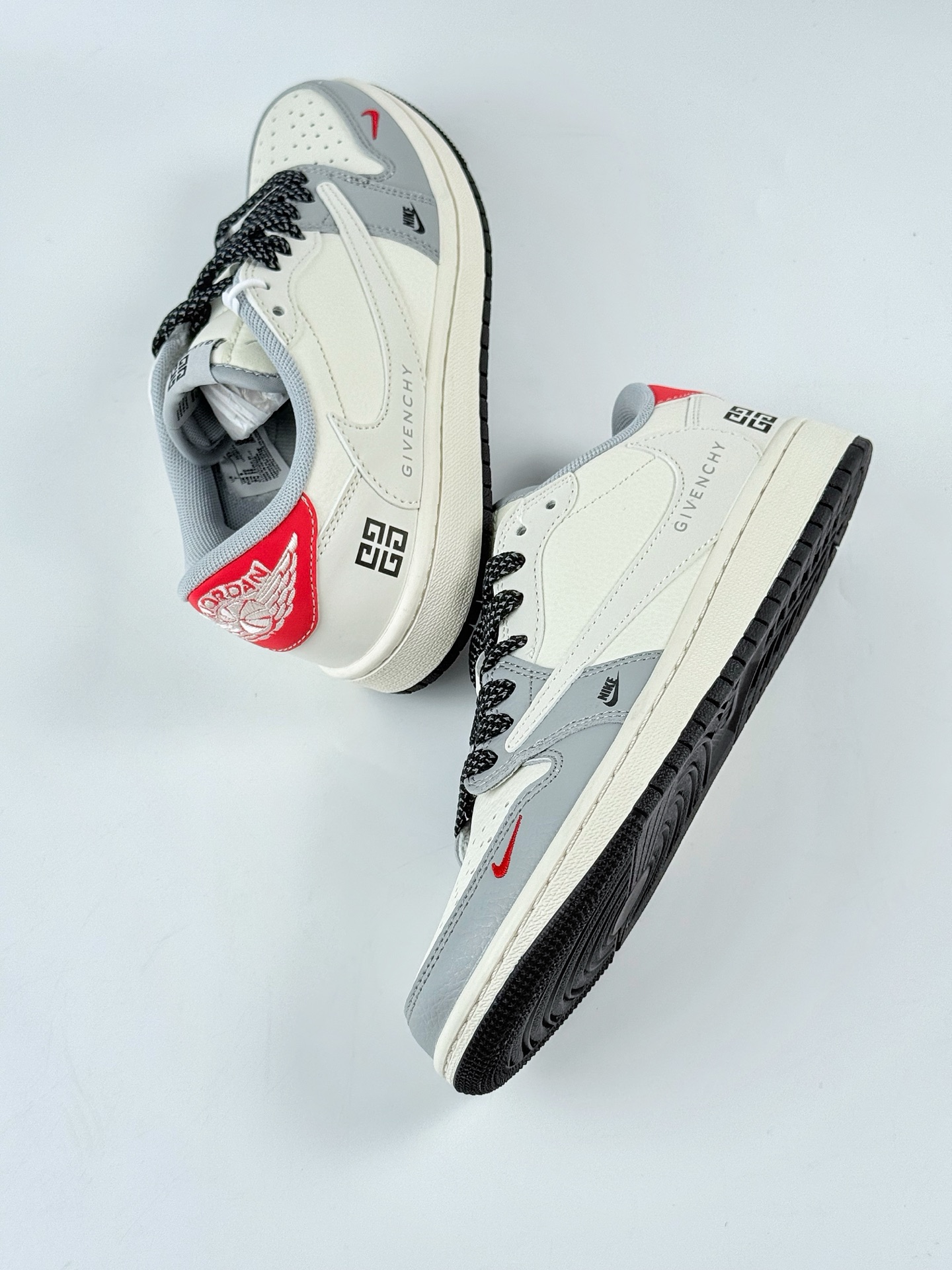 Travis Scott x Nike Air Jordan 1 Low x GIVENCHY Air Jordan 1 Low 反转灰白黑双小勾满天星倒钩 XS7089-599