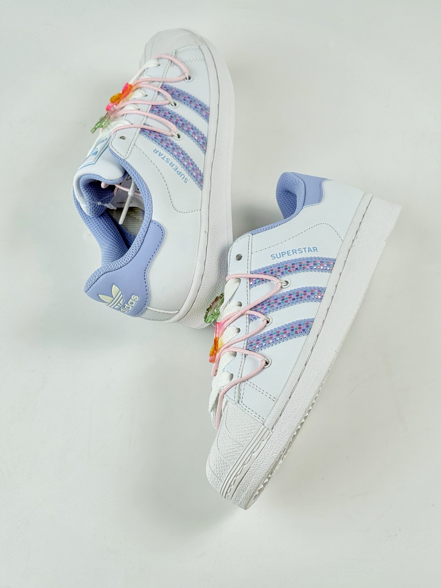 Adidas Originals SUPERSTAR W 白蓝 JR1332 Adidas Originals SUPERSTAR W 白蓝 JR1332