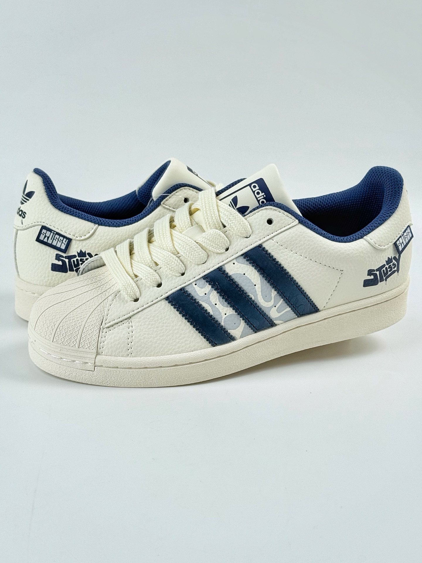 AD Originals Superstar x Stussy 白蓝  HS3076