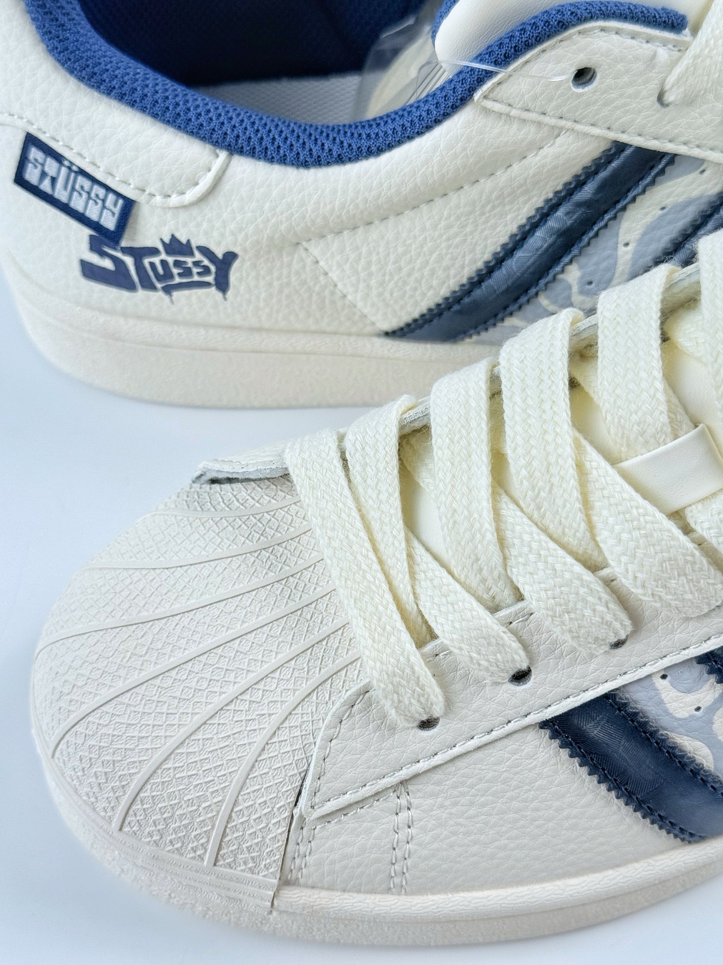 AD Originals Superstar x Stussy 白蓝  HS3076