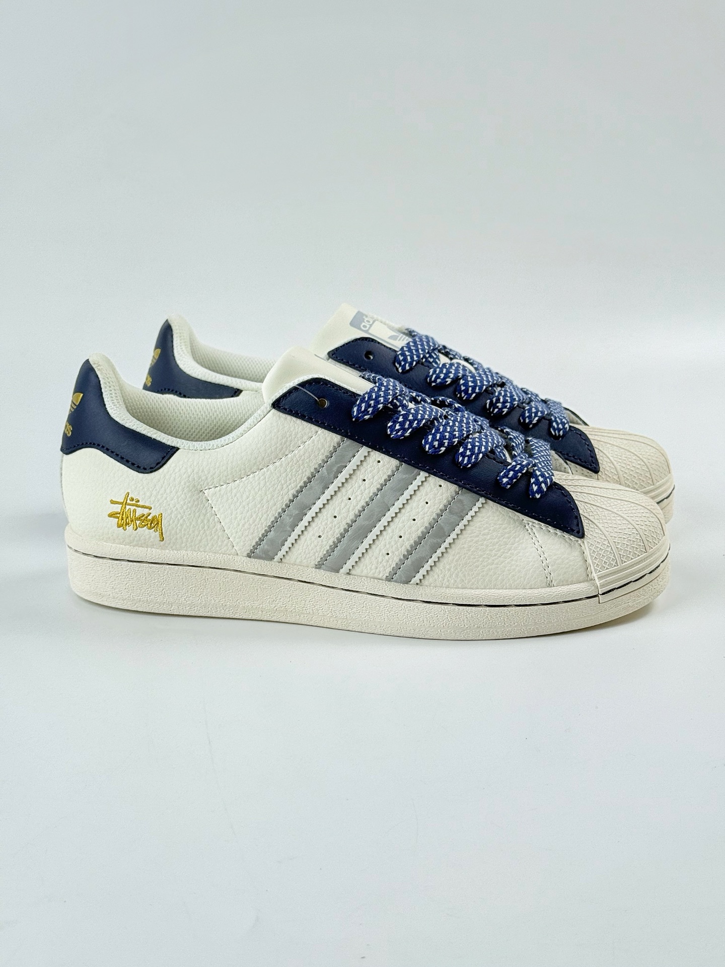 AD Originals Superstar x Stussy 白灰满天星 HS3082