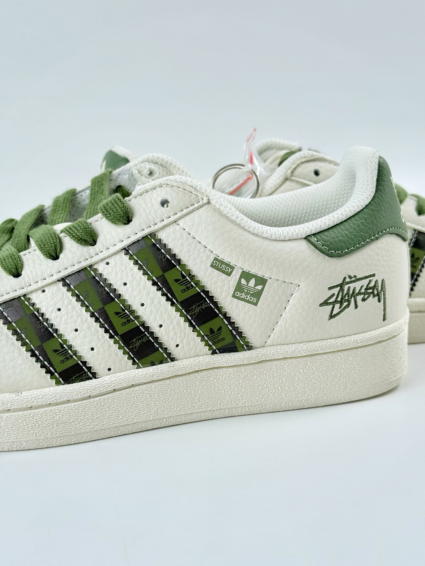 AD Originals Superstar x Stussy 白绿  XS0009