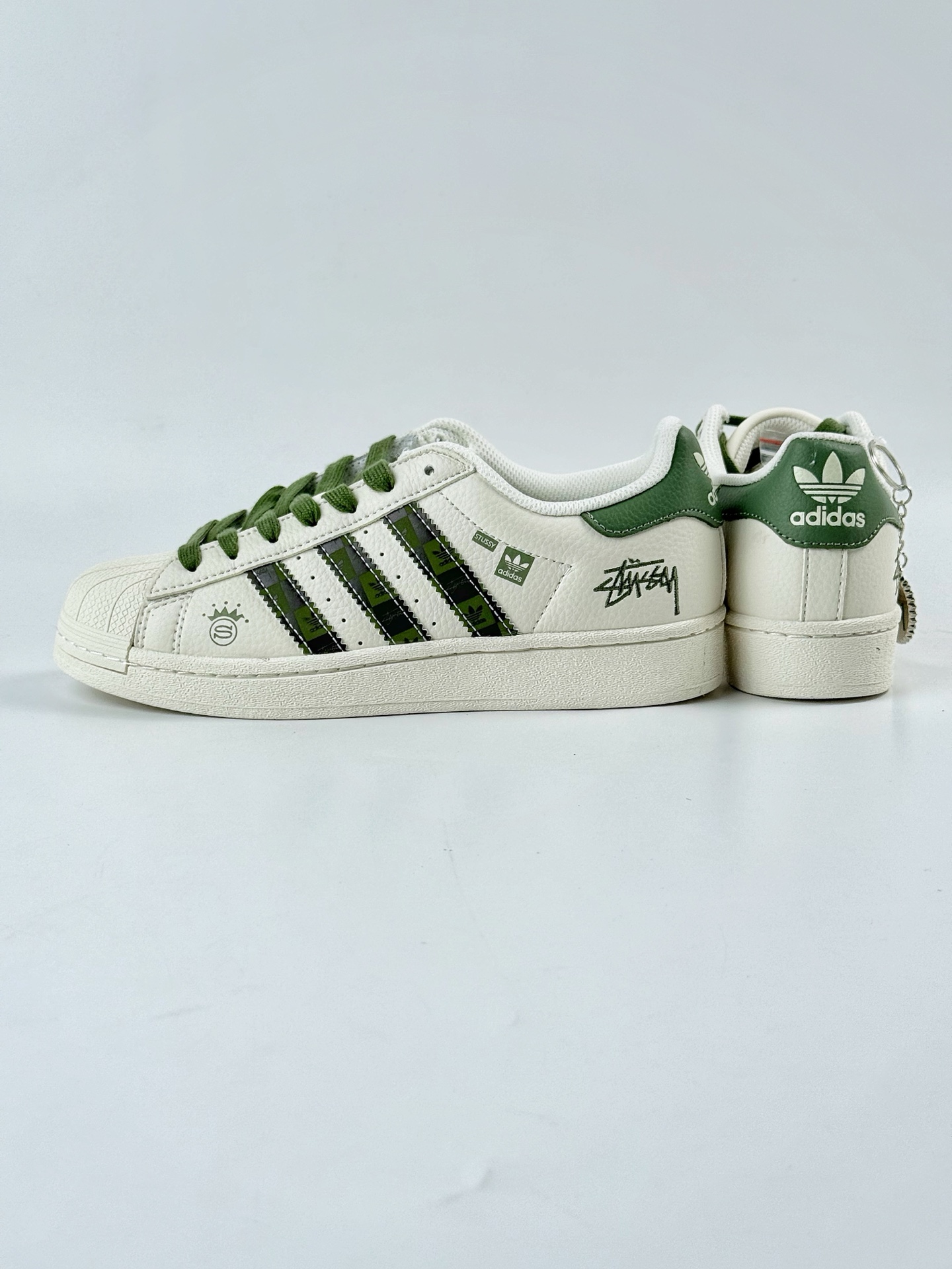AD Originals Superstar x Stussy 白绿  XS0009