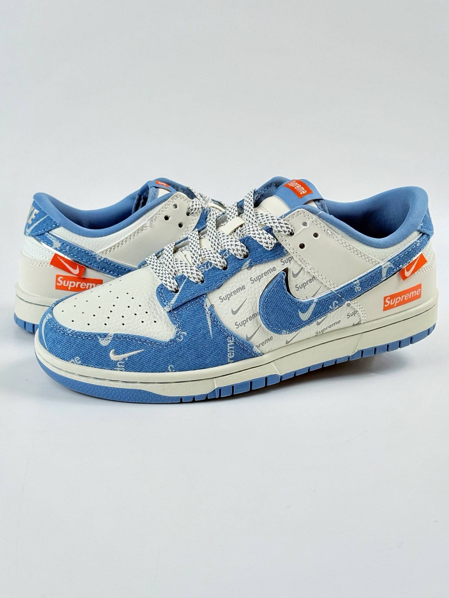 Nike SB Dunk Low x Supreme 蓝白小勾满天星 SC9207-416