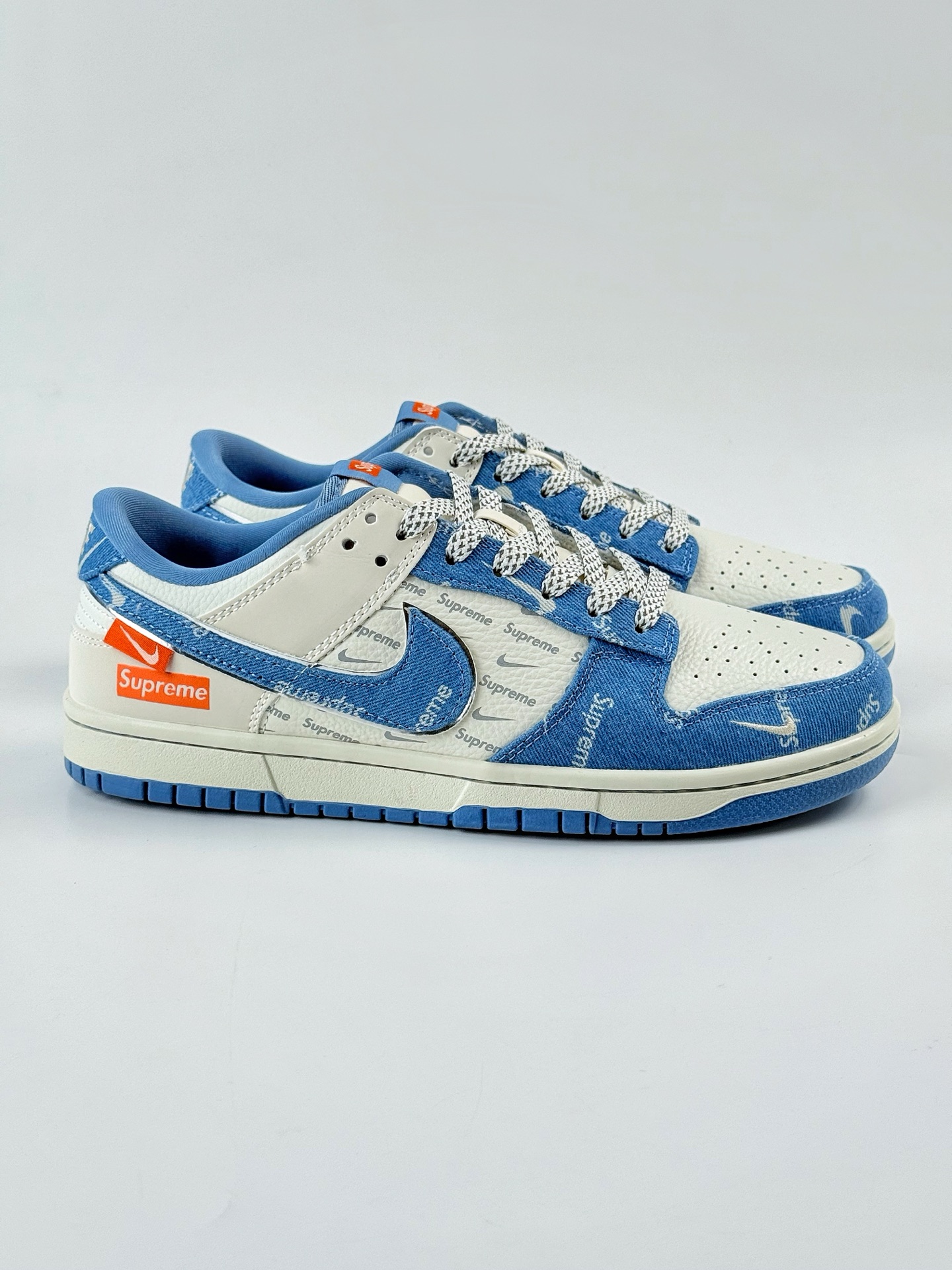 Nike SB Dunk Low x Supreme 蓝白小勾满天星 SC9207-416