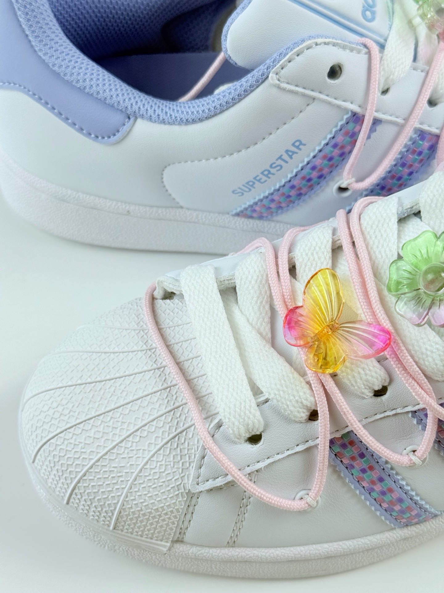 Adidas Originals SUPERSTAR W 白蓝 JR1332 Adidas Originals SUPERSTAR W 白蓝 JR1332