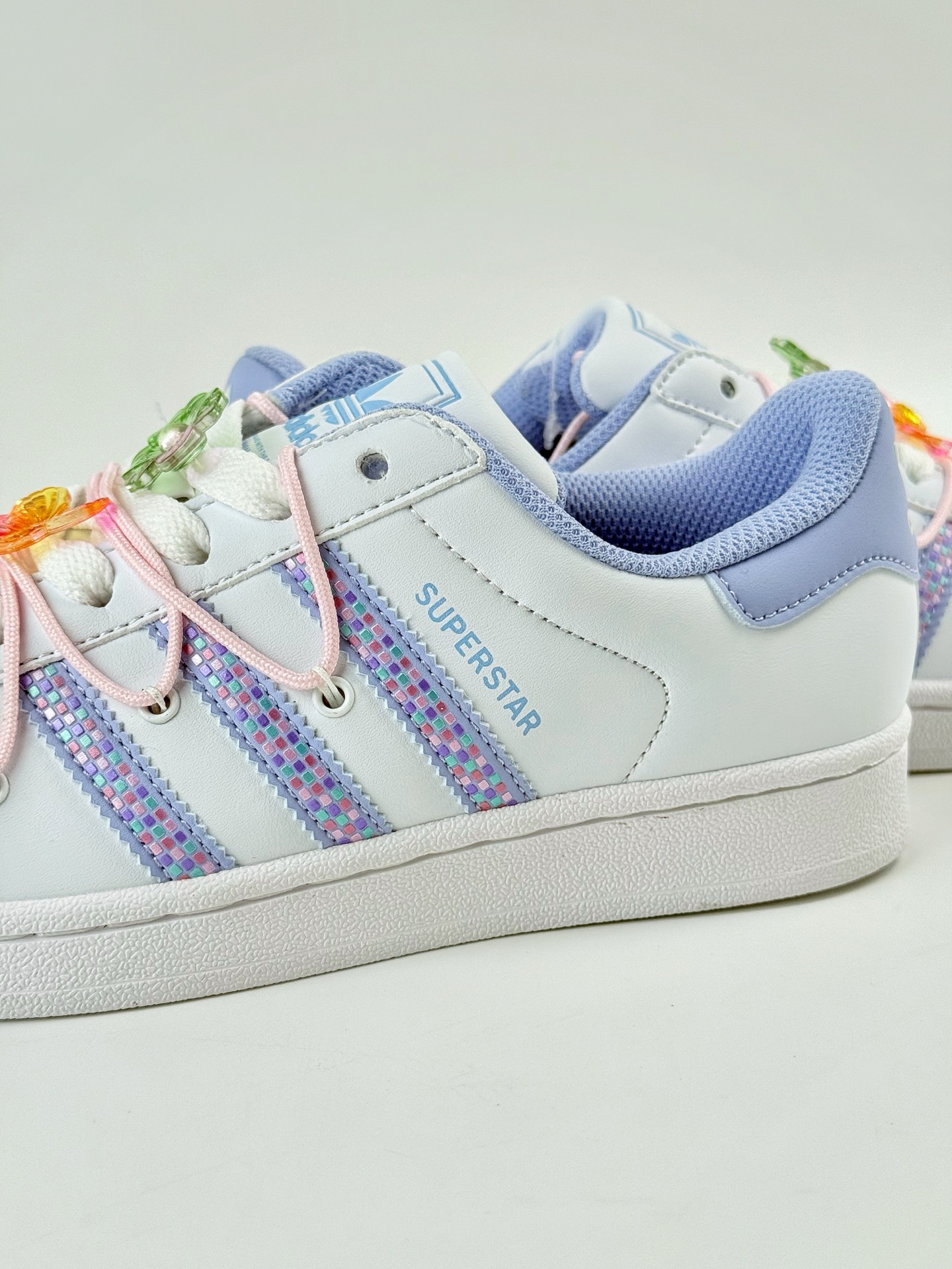 Adidas Originals SUPERSTAR W 白蓝 JR1332 Adidas Originals SUPERSTAR W 白蓝 JR1332