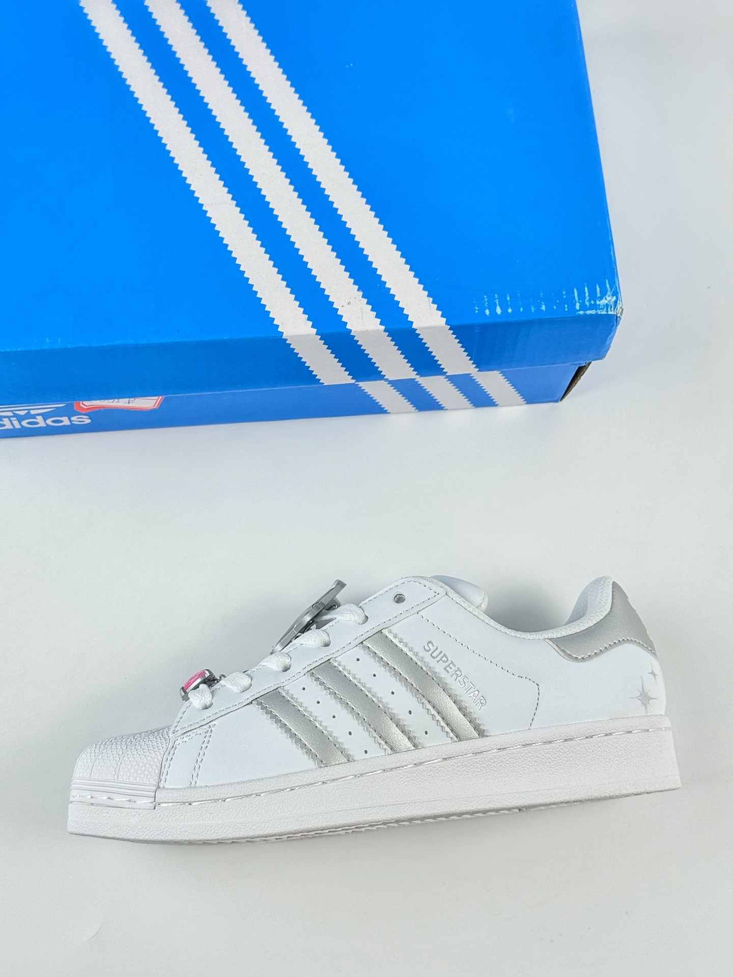 AD Originals Superstar W 贝壳头 白银  JQ8777