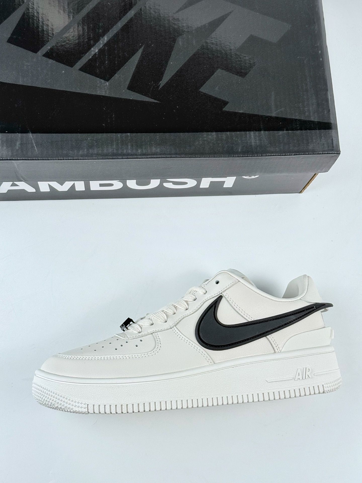 Nike Air Force 1 Low 07 x AMBUSH 白黑大钩  DV3464-002
