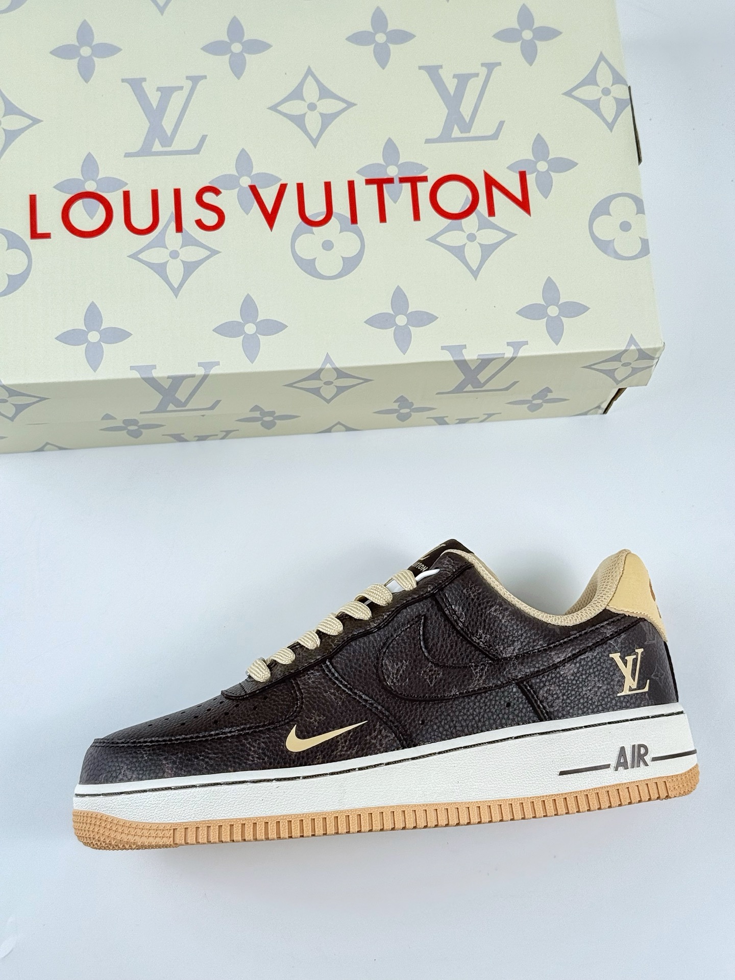 Nike Air Force 1 Low 07 x Louis Vuitton 黑棕小勾  LW9279-007