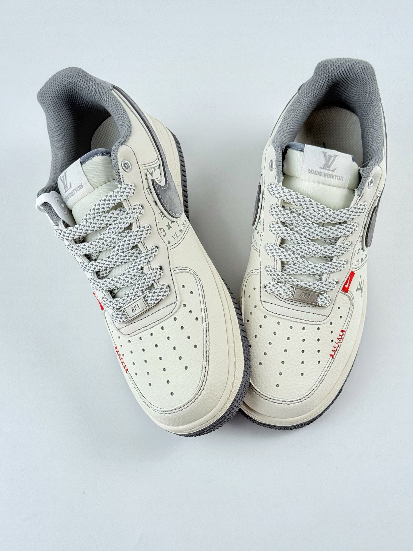 Nike Air Force 1 Low 07 x Louis Vuitton 白灰双小勾满天星  YX5066-350
