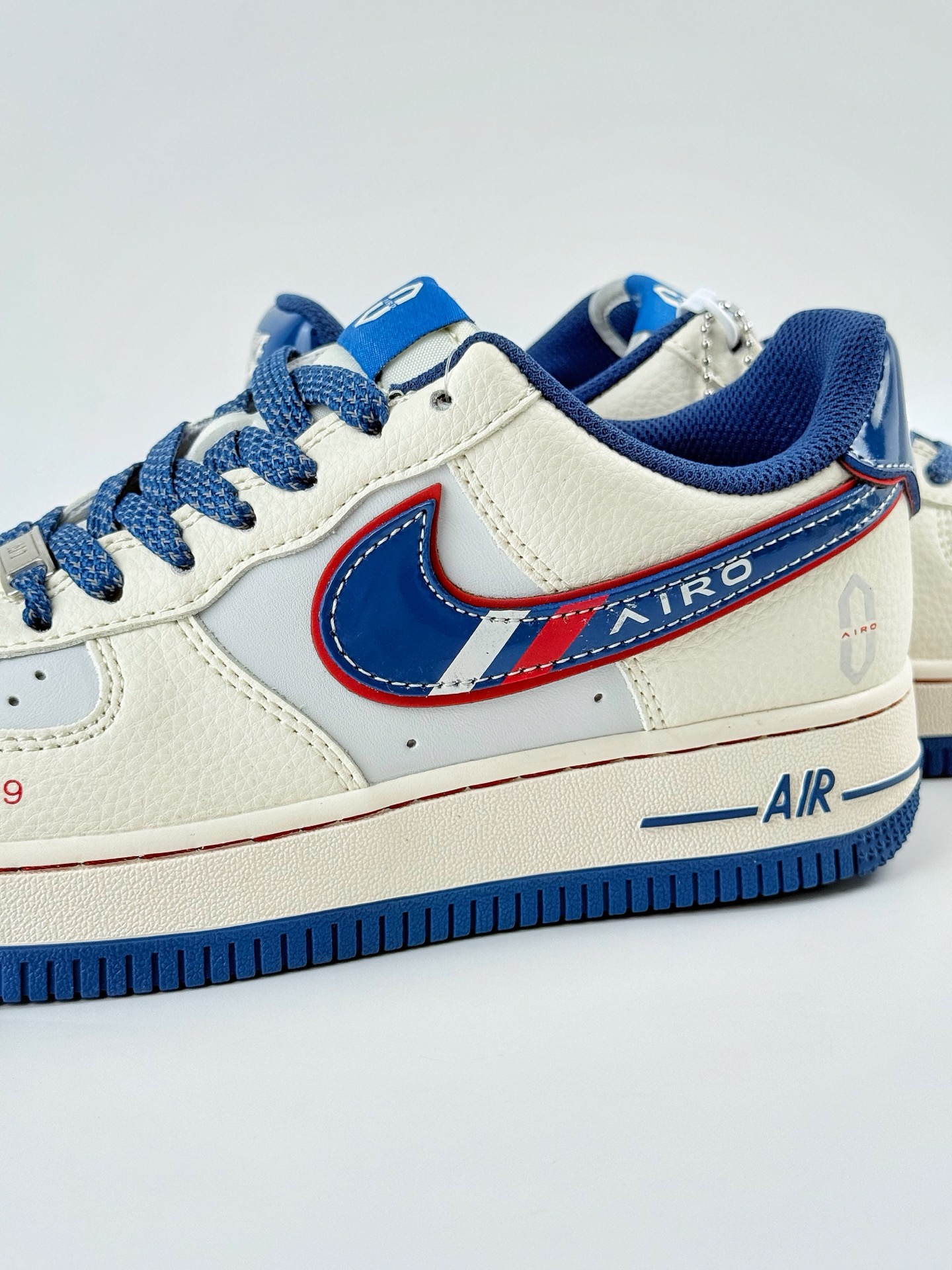 Nike Air Force 1 Low 07 问界M9 白蓝红满天星 XS1958-611-莆田鞋,莆田鞋货源,高仿鞋,高仿鞋货源,安福档口,莆田高仿鞋,莆田鞋批发,高仿鞋批发,莆田高仿运动鞋,高仿运动鞋,莆田运动鞋 Nike Air Force 1 Low 07 问界M9 白蓝红满天星 XS1958-611