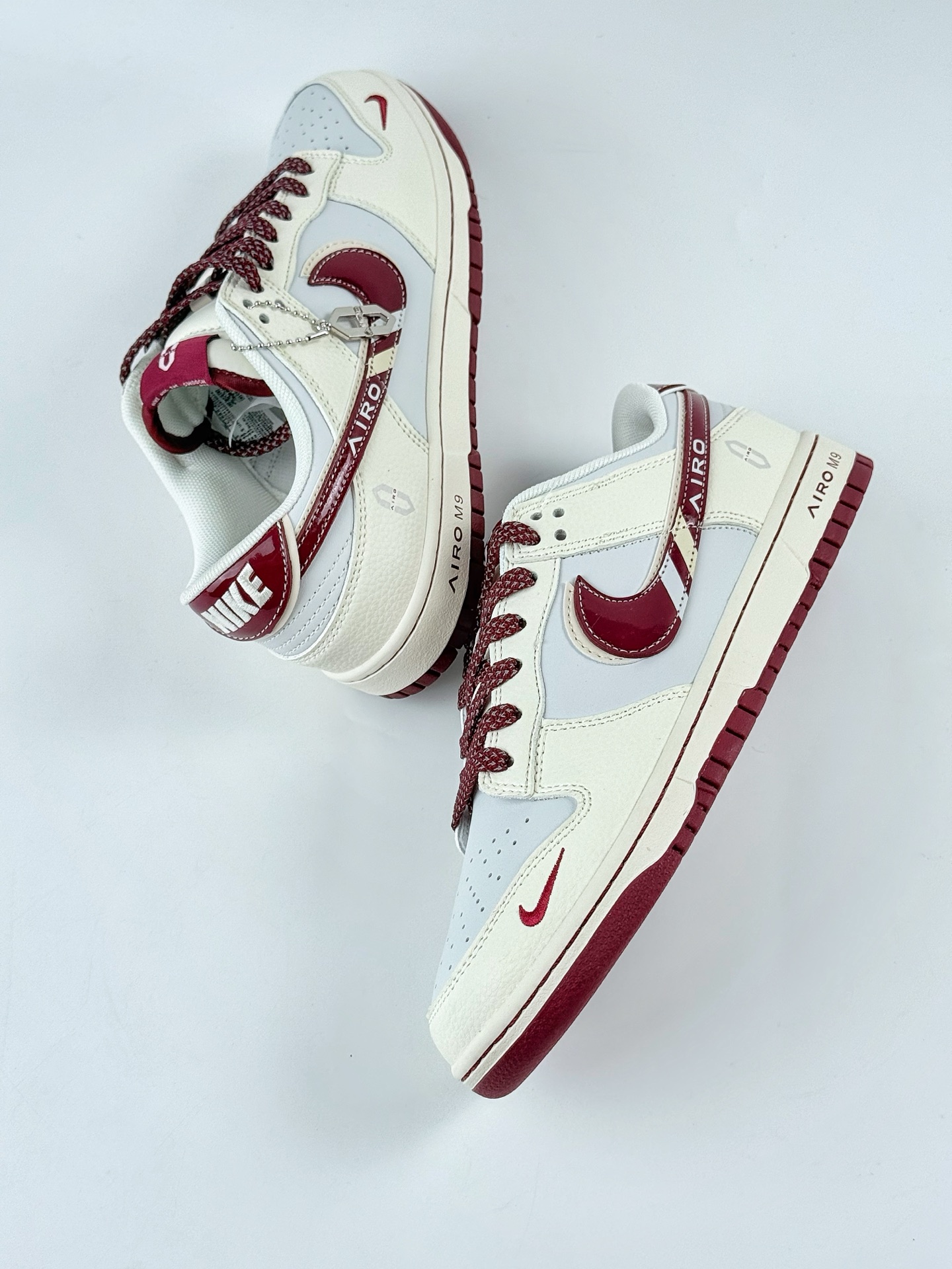 Nike SB Dunk Low 问界M9米蓝红小勾满天星  FC1688-236