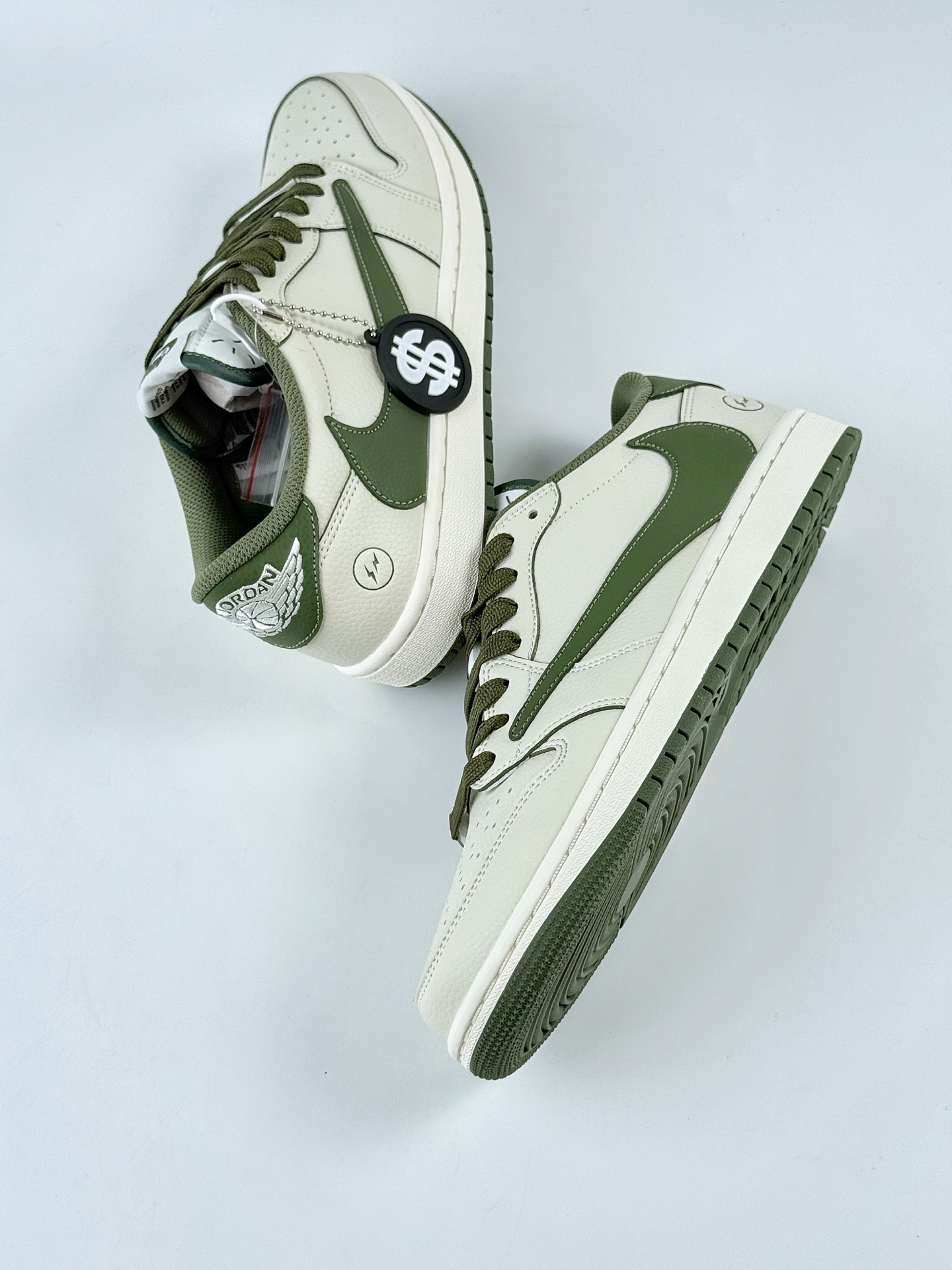 Travis Scott x Nike Air Jordan 1 Low Air Jordan 1 Low 反转白绿闪电倒钩  LK1099-063