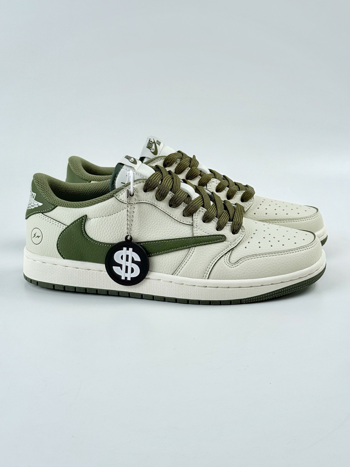 Travis Scott x Nike Air Jordan 1 Low Air Jordan 1 Low 反转白绿闪电倒钩  LK1099-063