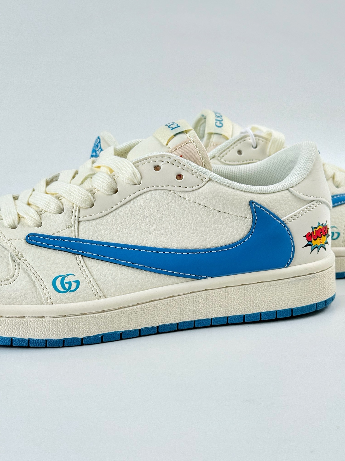 Travis Scott x Nike Air Jordan 1 Low x GUCCI Air Jordan 1 Low 反转白蓝倒钩  ZH2598-165