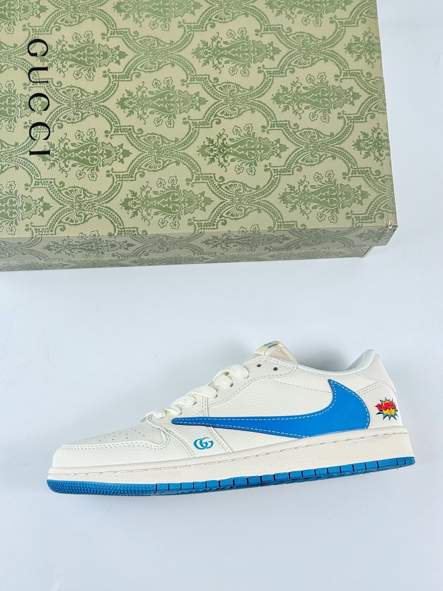 Travis Scott x Nike Air Jordan 1 Low x GUCCI Air Jordan 1 Low 反转白蓝倒钩  ZH2598-165
