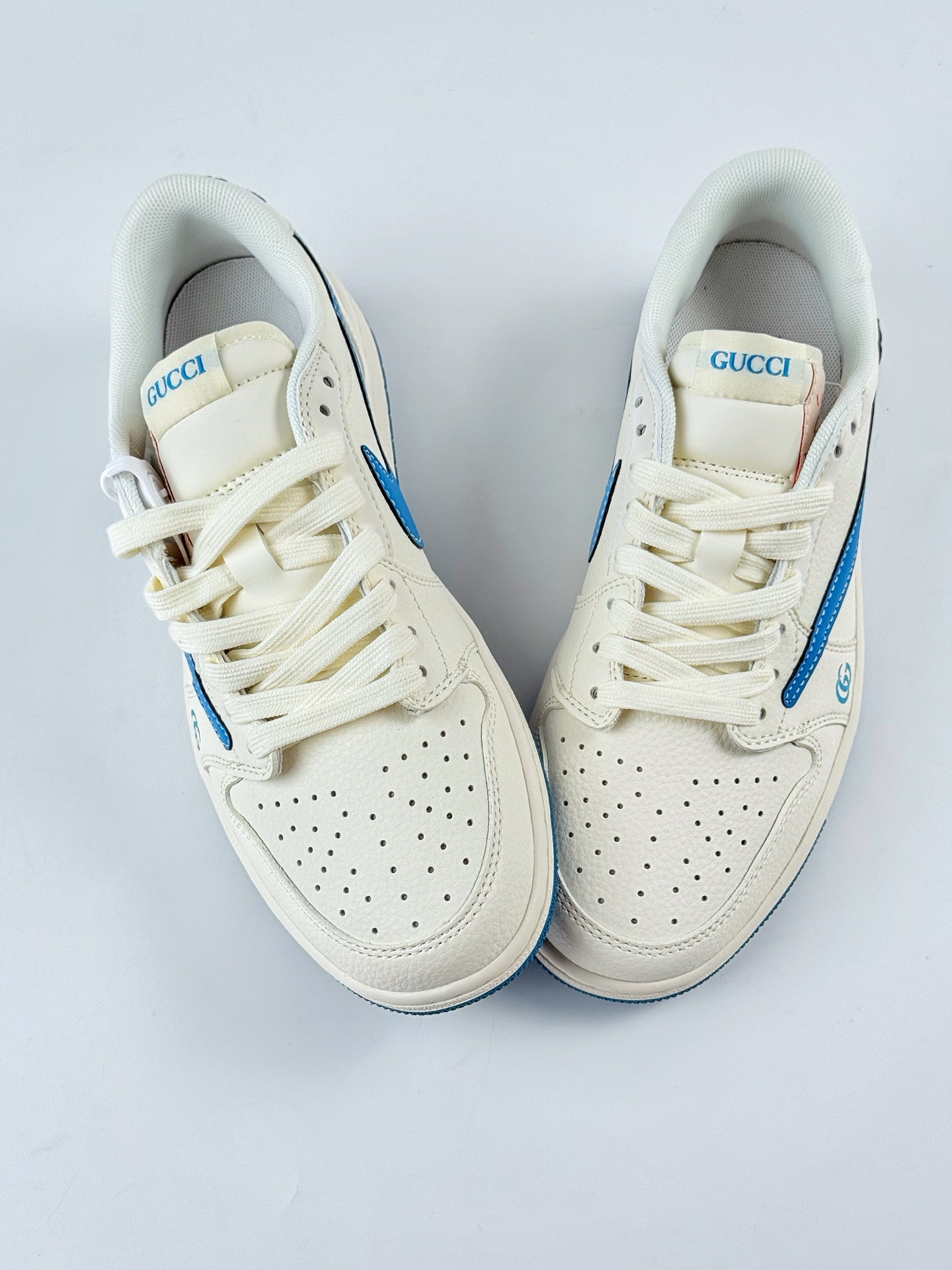 Travis Scott x Nike Air Jordan 1 Low x GUCCI Air Jordan 1 Low 反转白蓝倒钩  ZH2598-165