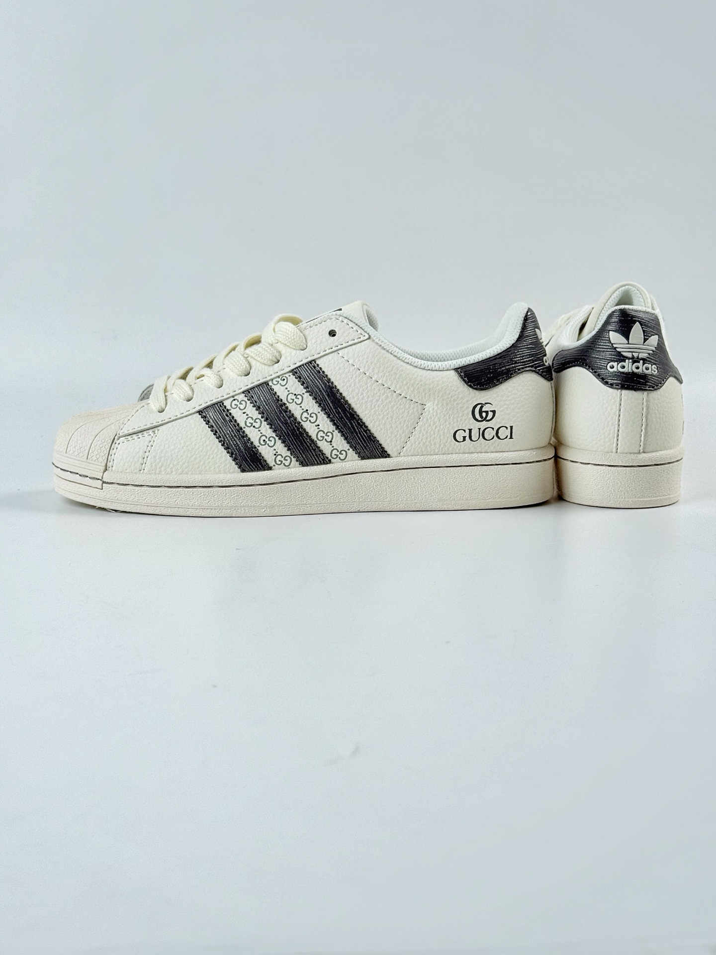 AD Originals Superstar x GUCCI 白黑  HS3073