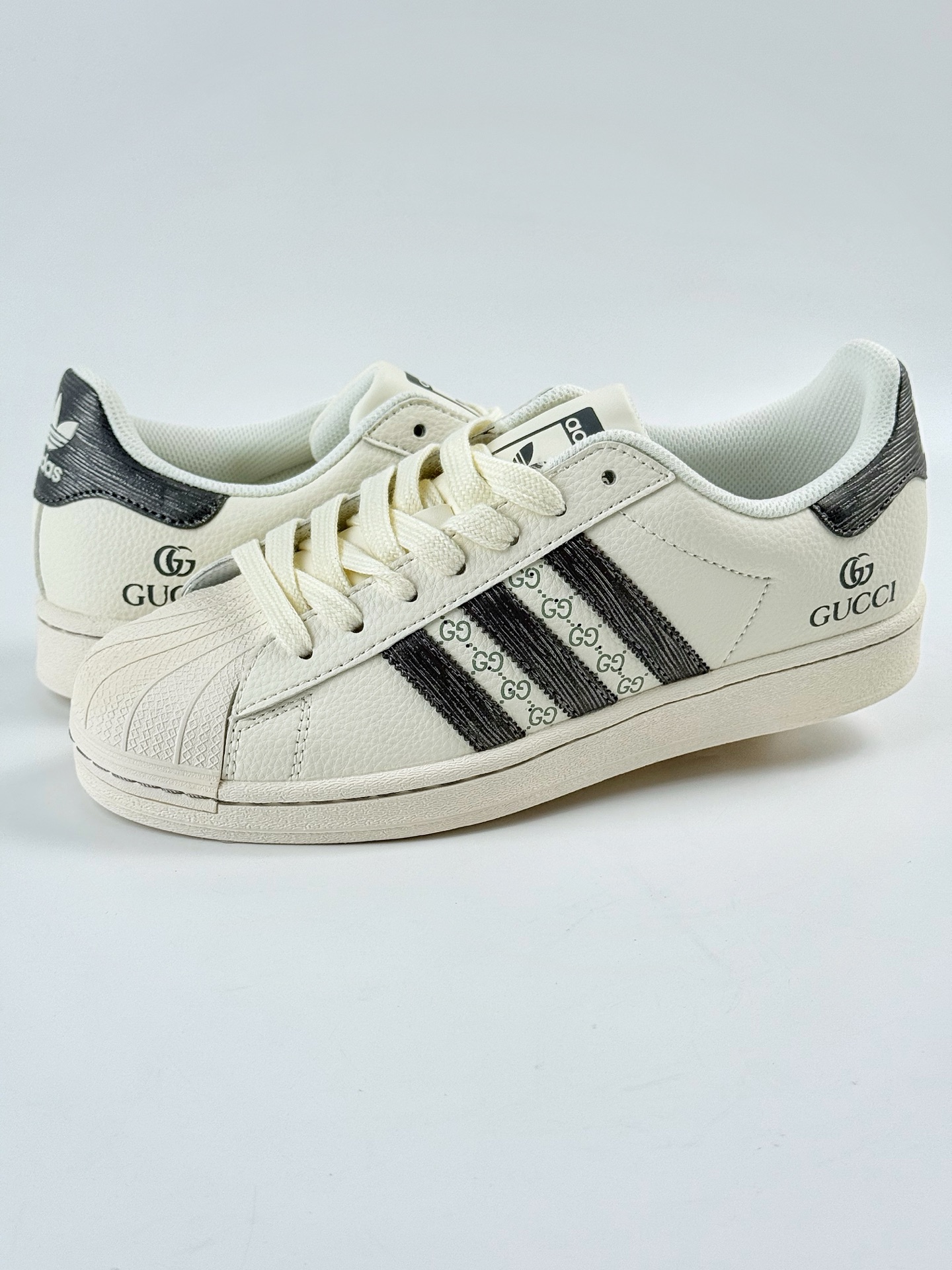 AD Originals Superstar x GUCCI 白黑  HS3073