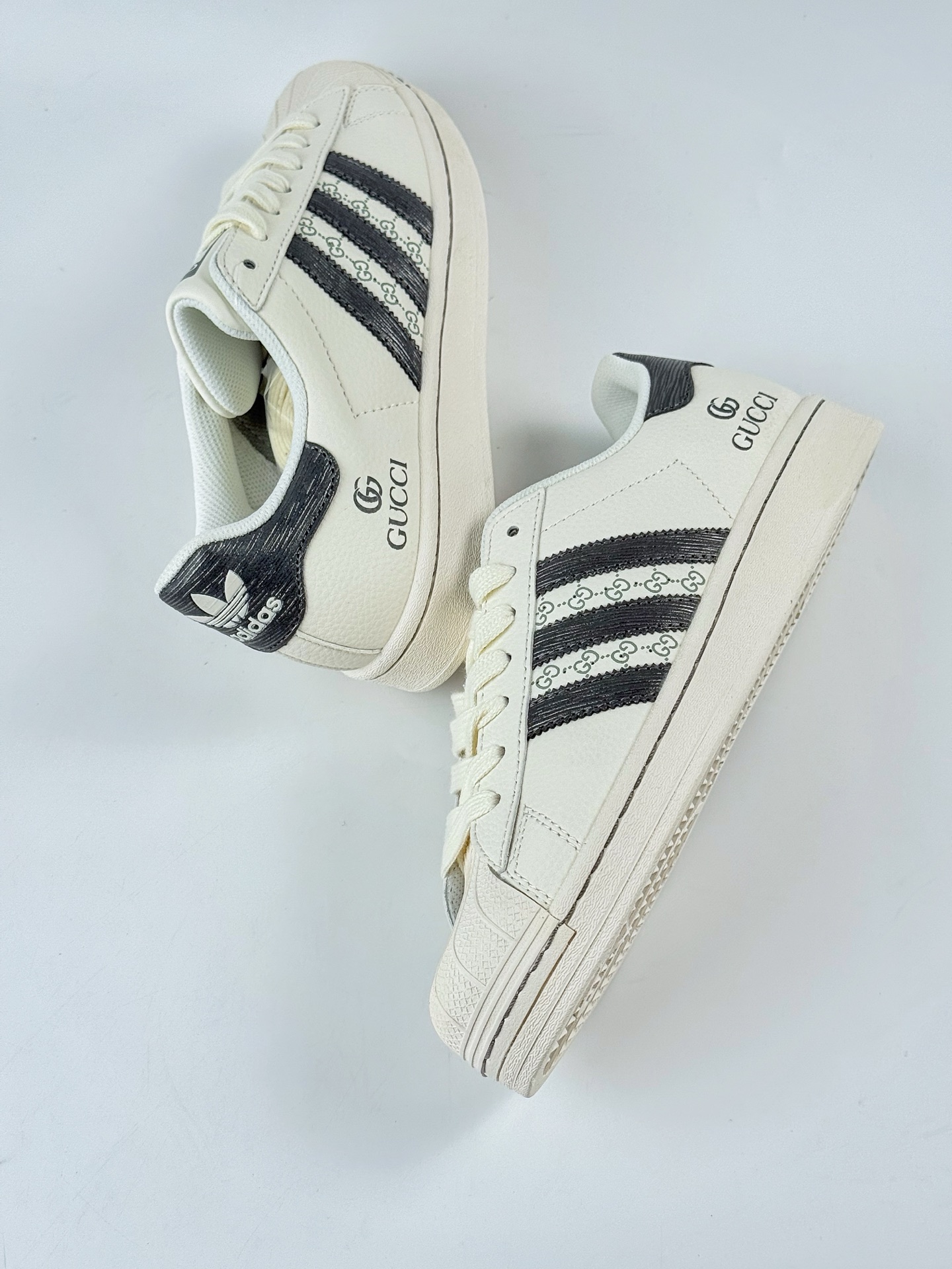 AD Originals Superstar x GUCCI 白黑  HS3073