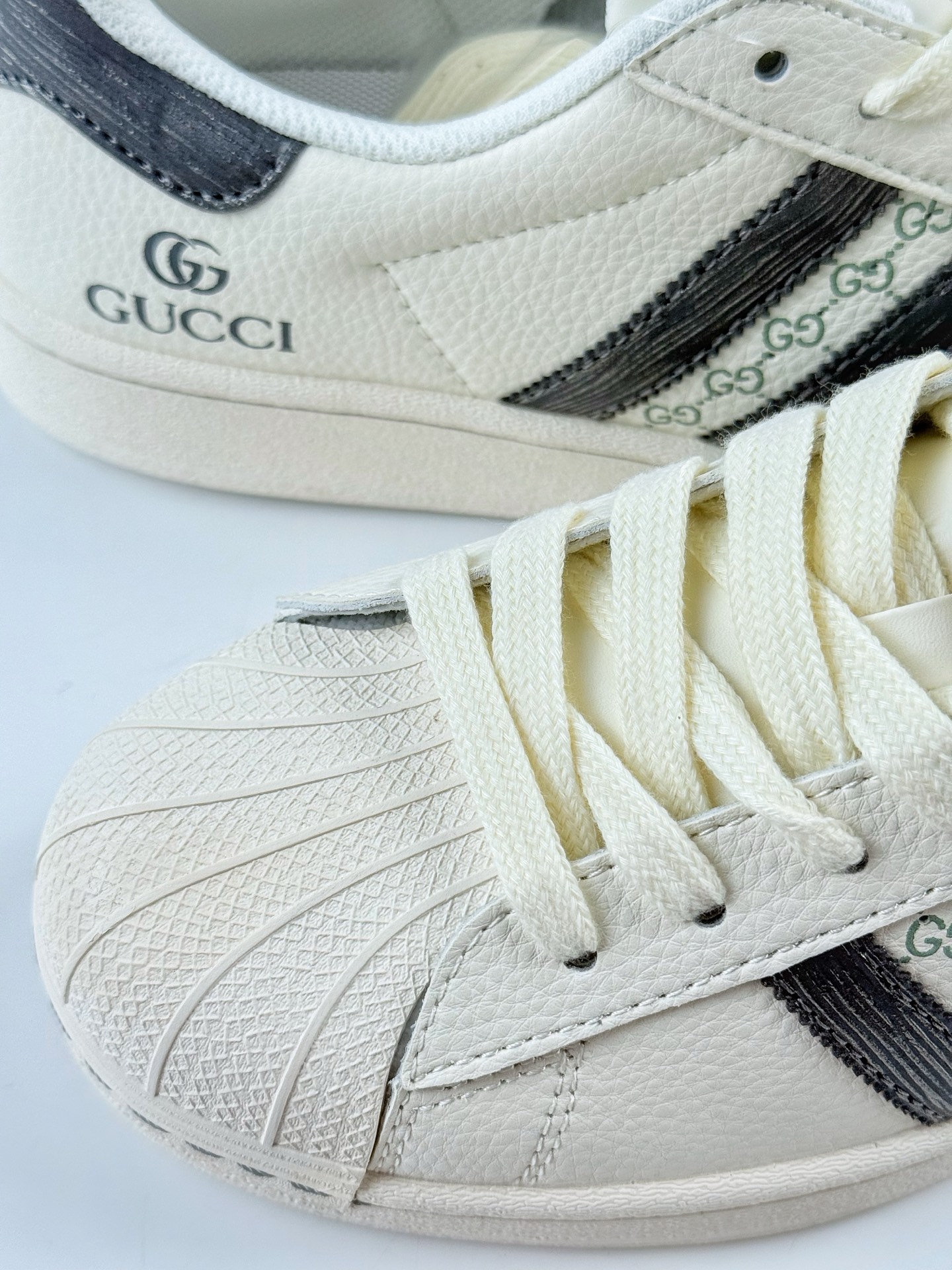 AD Originals Superstar x GUCCI 白黑  HS3073