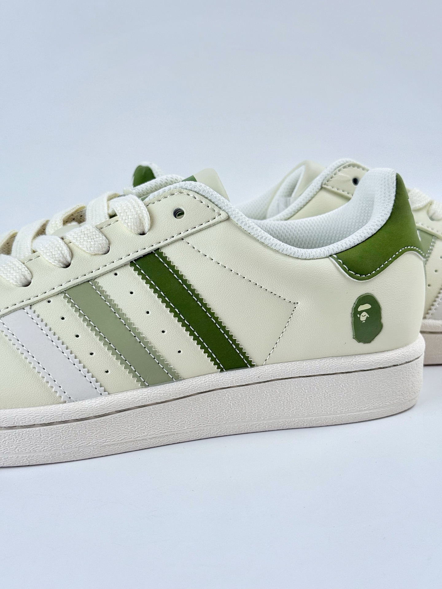 AD Originals Superstar x BAPE 白绿  HS3088