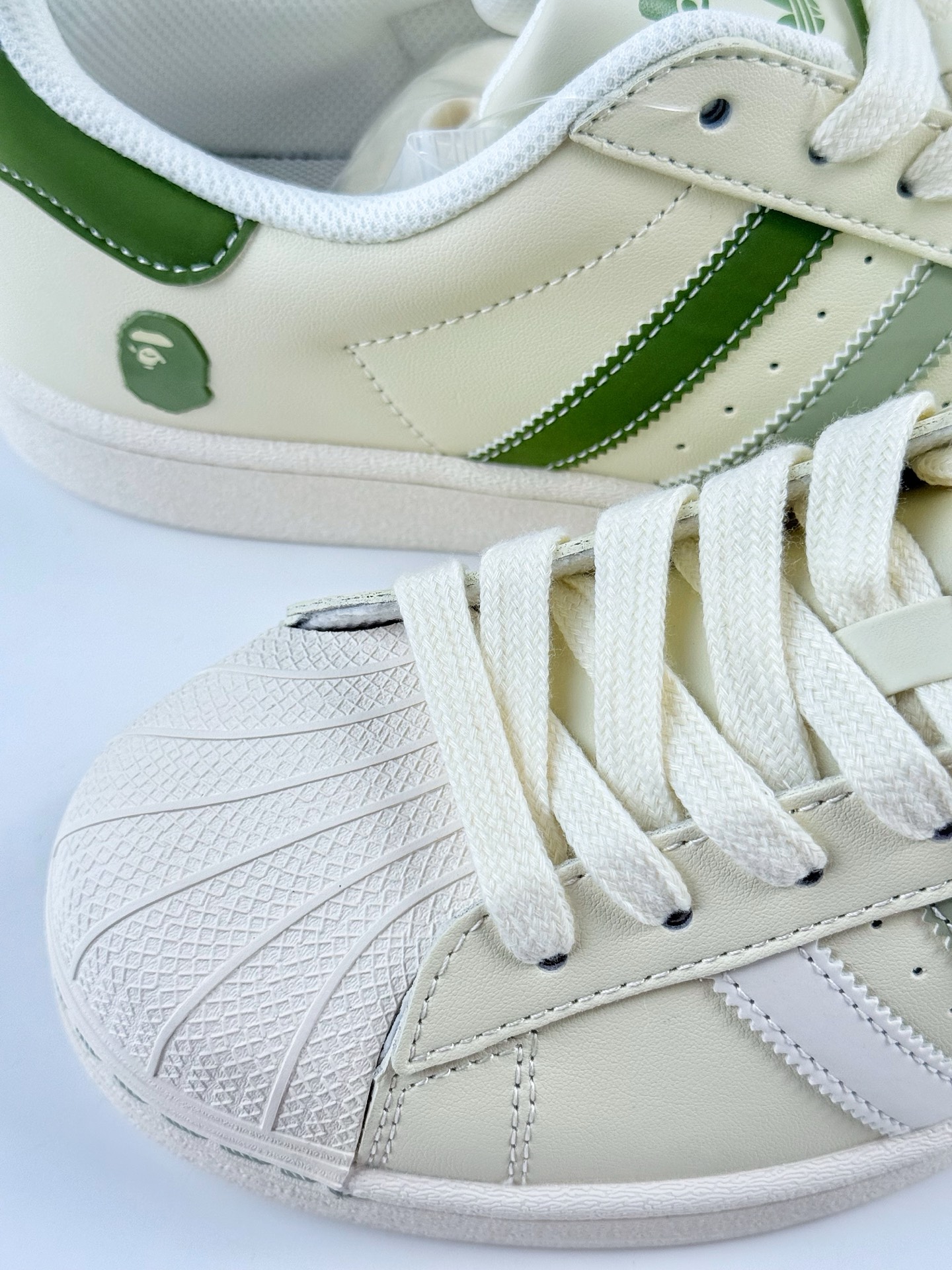 AD Originals Superstar x BAPE 白绿  HS3088