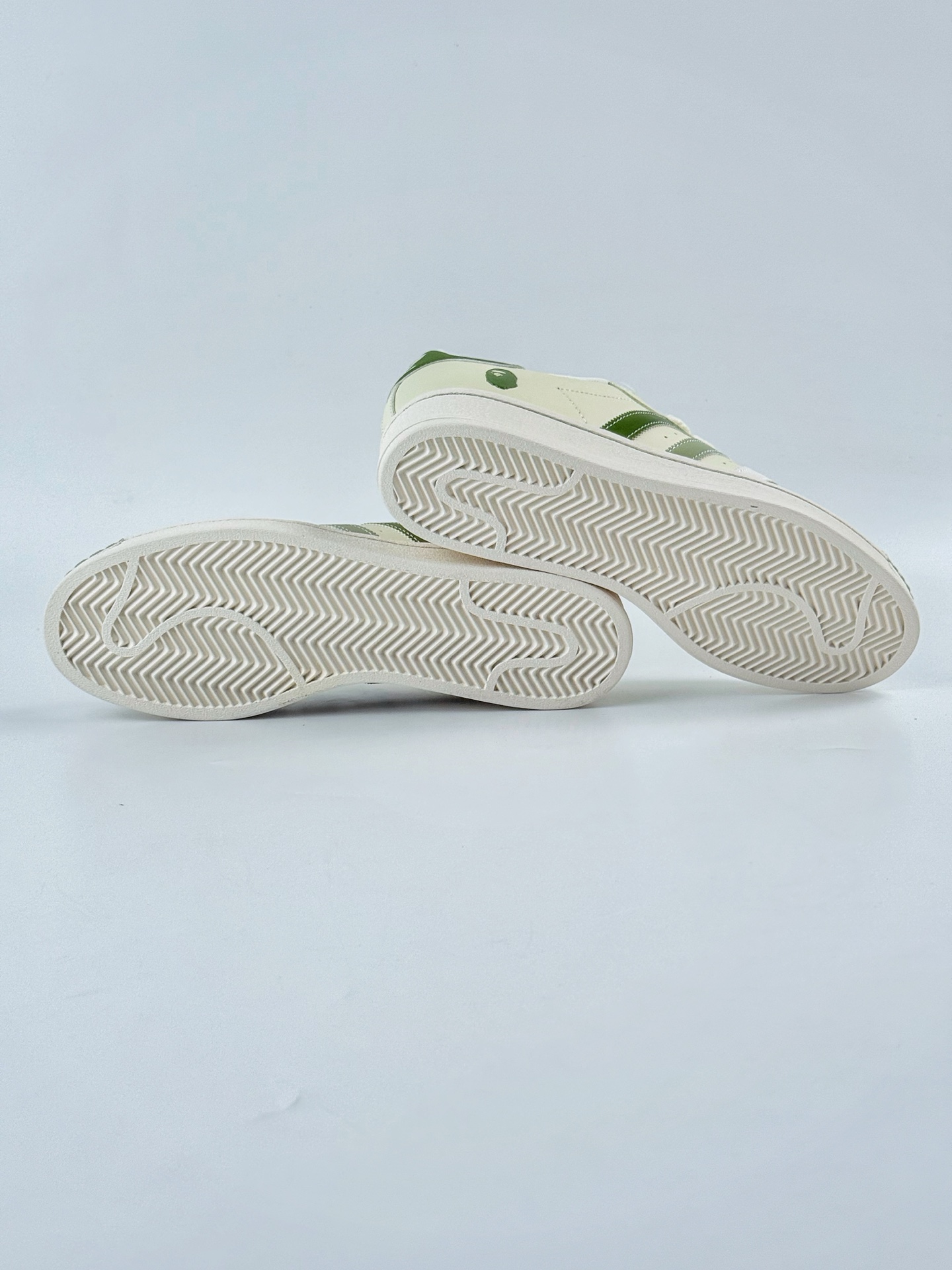 AD Originals Superstar x BAPE 白绿  HS3088