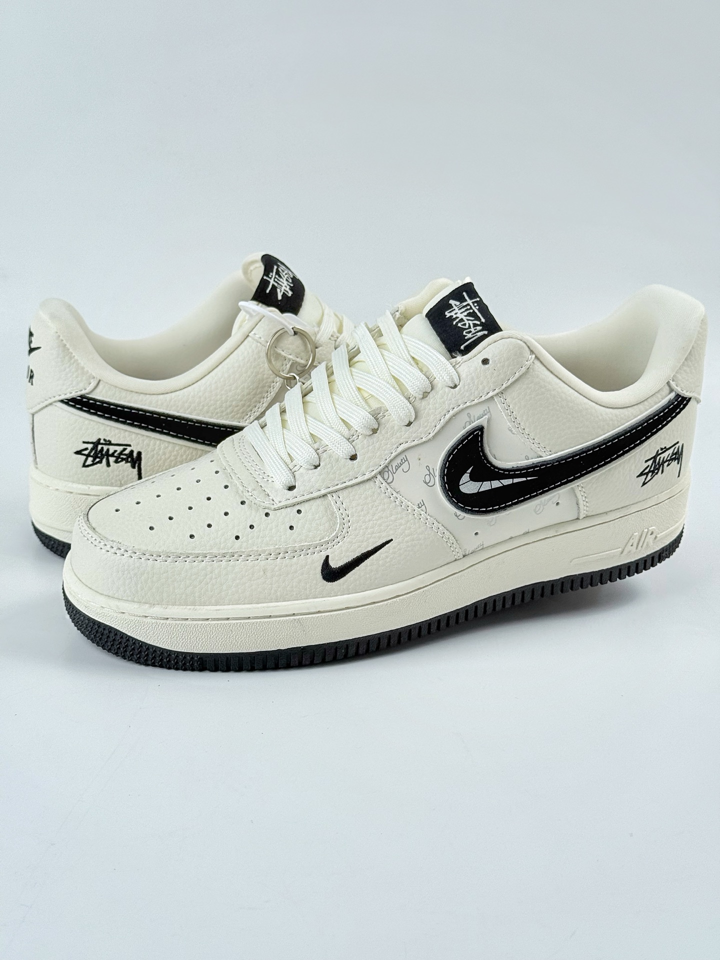 Nike Air Force 1 Low 07 x Stussy 白黑小勾  KK1988-093