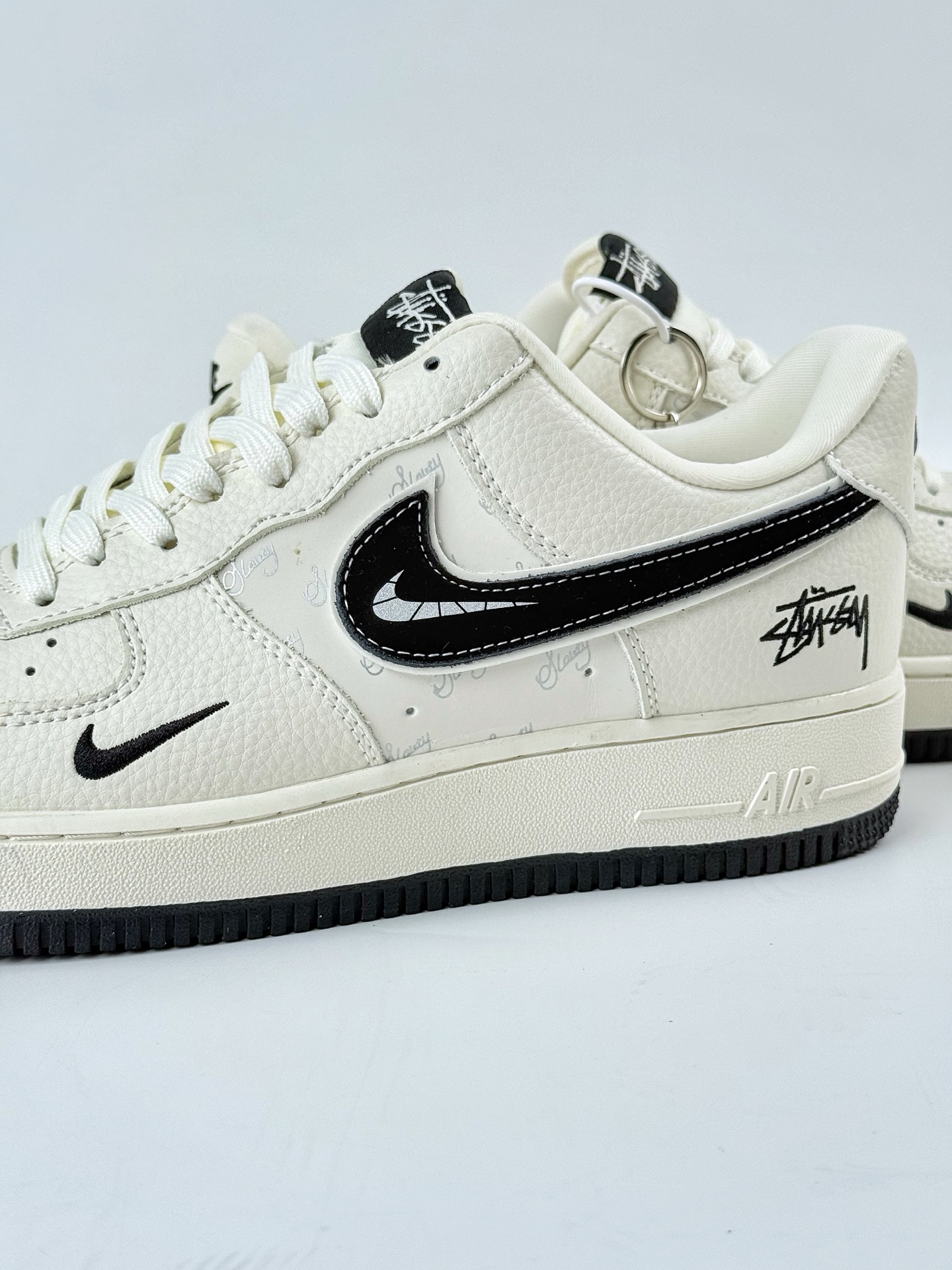 Nike Air Force 1 Low 07 x Stussy 白黑小勾  KK1988-093