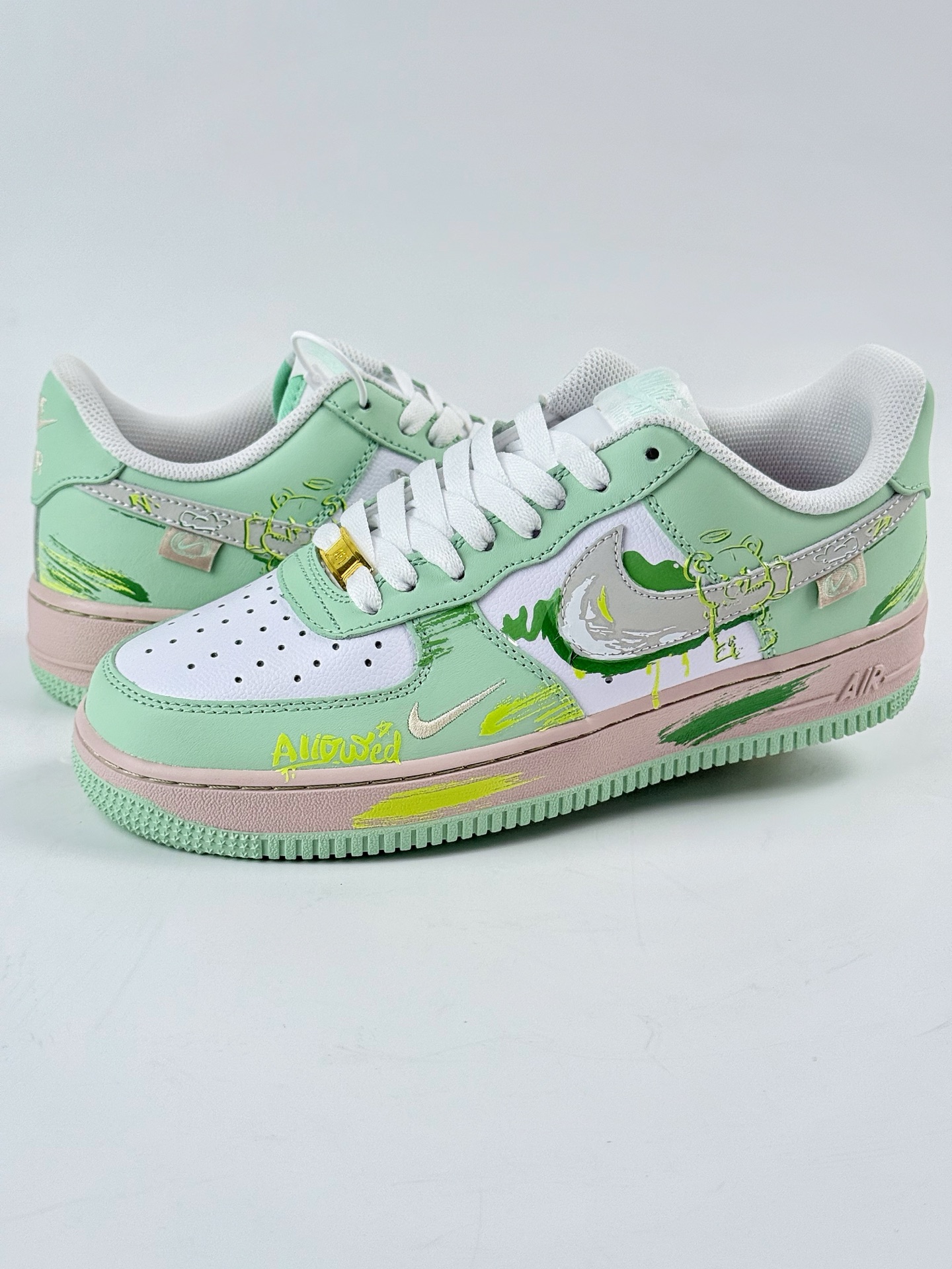 Nike Air Force 1 Low 07 绿白小钩涂鸦  DB3310-990