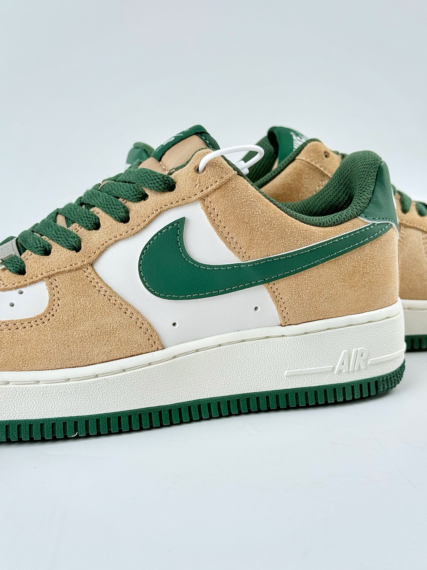Nike Air Force 1 Low 07 棕白绿 FQ8714-203 Nike Air Force 1 Low 07 棕白绿 FQ8714-203