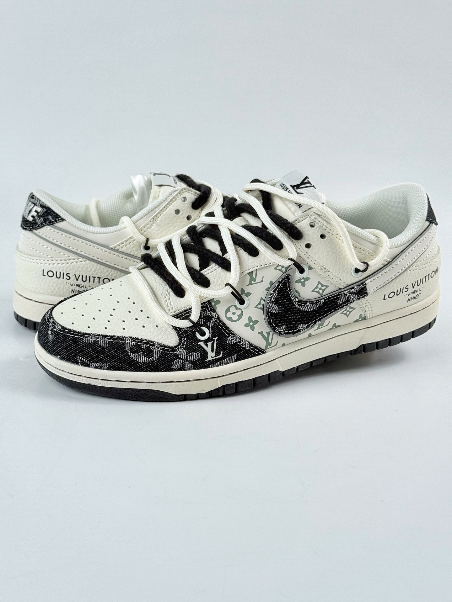 Nike SB Dunk Low x Louis Vuitton 黑白绑带 YX5066-338 Nike SB Dunk Low x Louis Vuitton 黑白绑带 YX5066-338
