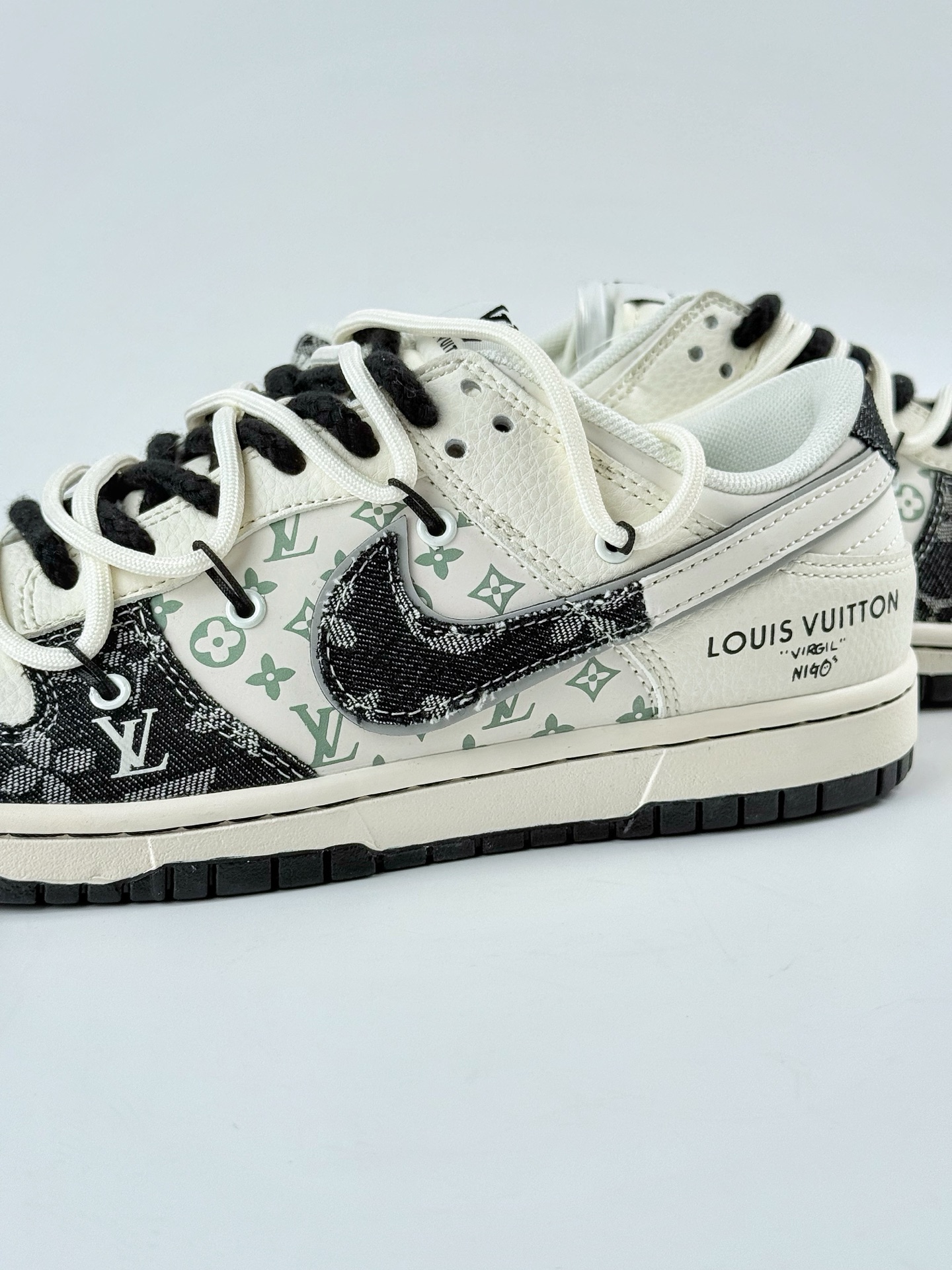 Nike SB Dunk Low x Louis Vuitton 黑白绑带 YX5066-338 Nike SB Dunk Low x Louis Vuitton 黑白绑带 YX5066-338