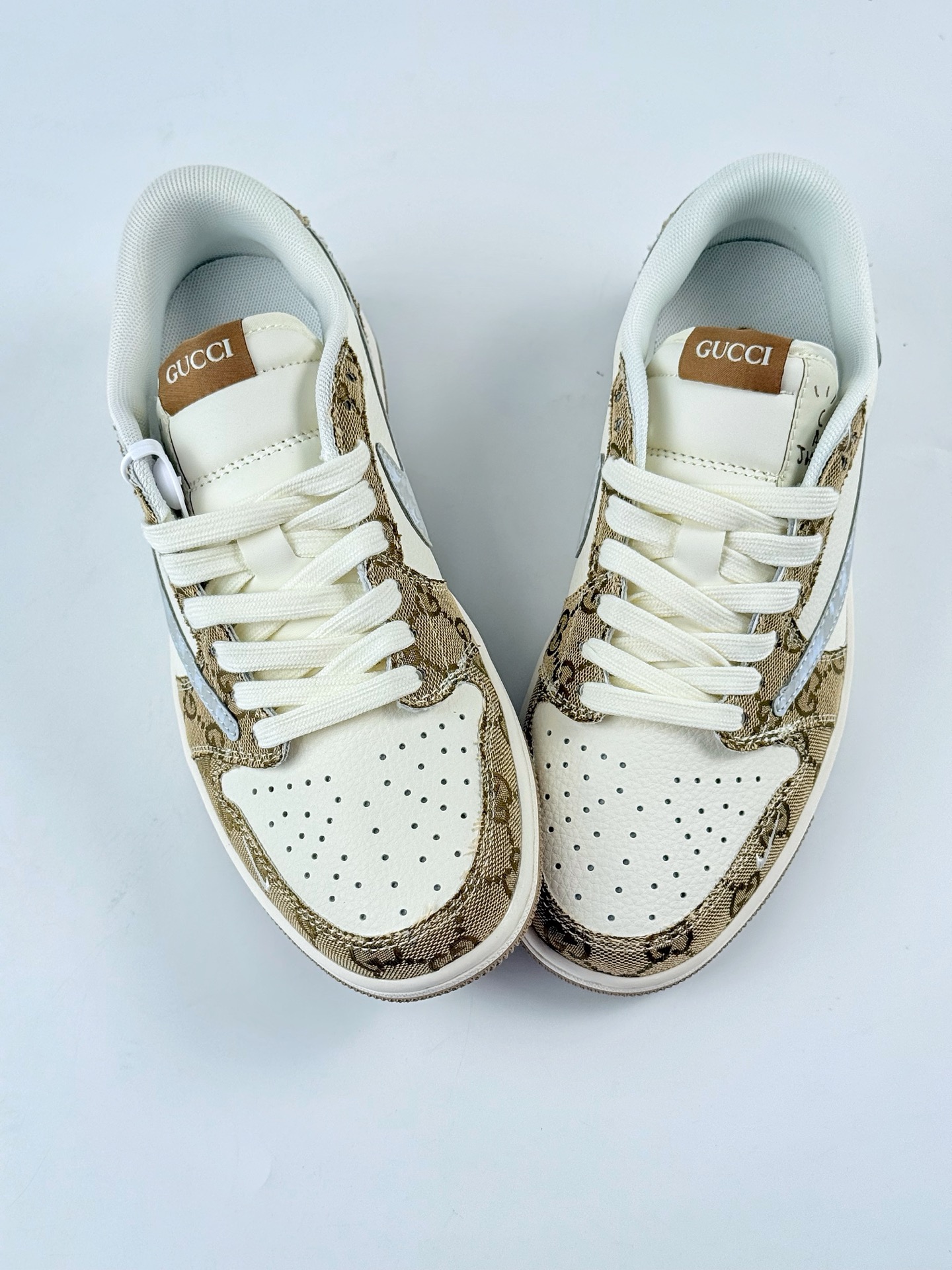 Travis Scott x Nike Air Jordan 1 Low x GUCCI Air Jordan 1 Low 反转暗橙白小勾倒钩  XS7089-603