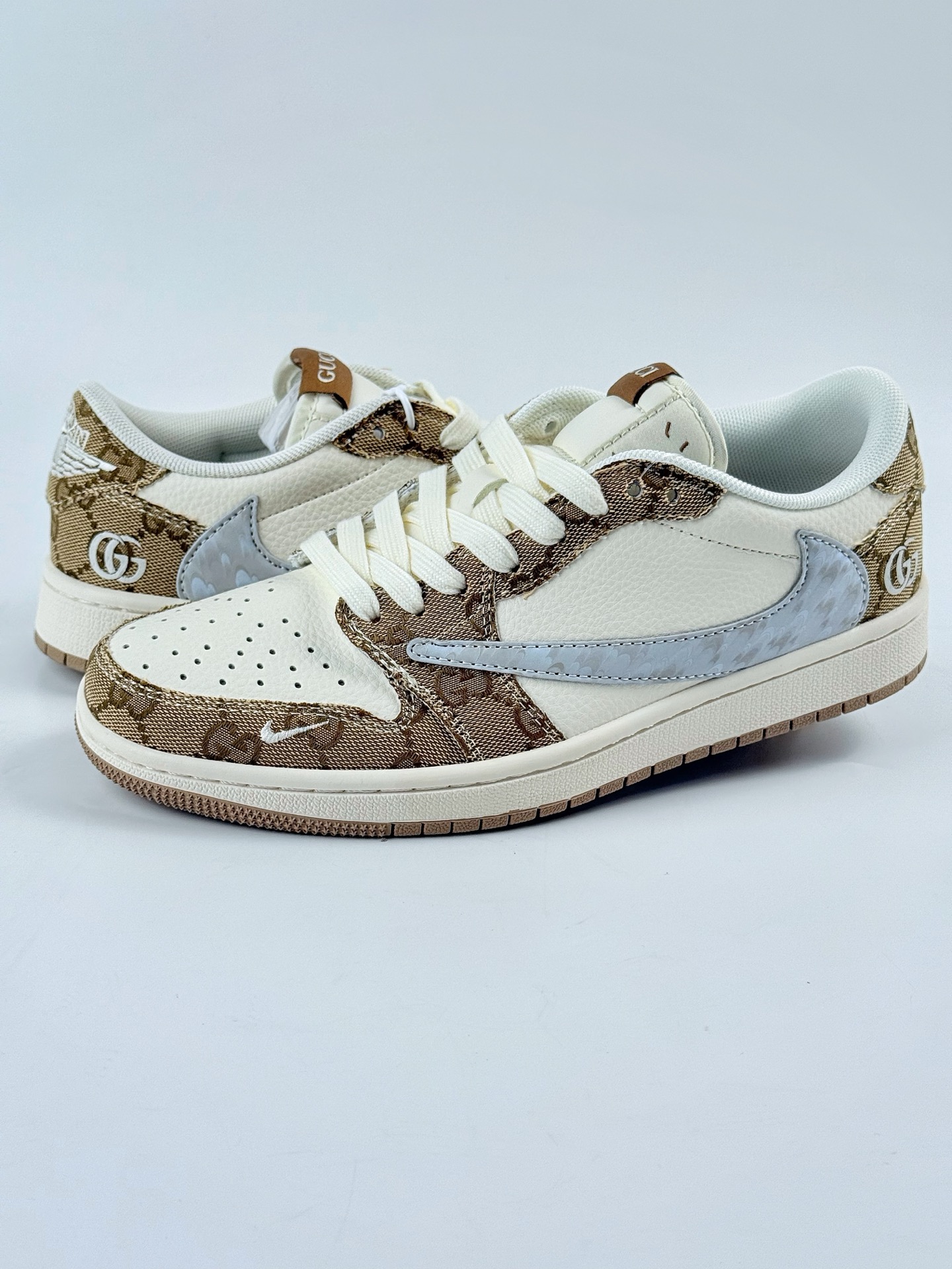 Travis Scott x Nike Air Jordan 1 Low x GUCCI Air Jordan 1 Low 反转暗橙白小勾倒钩  XS7089-603
