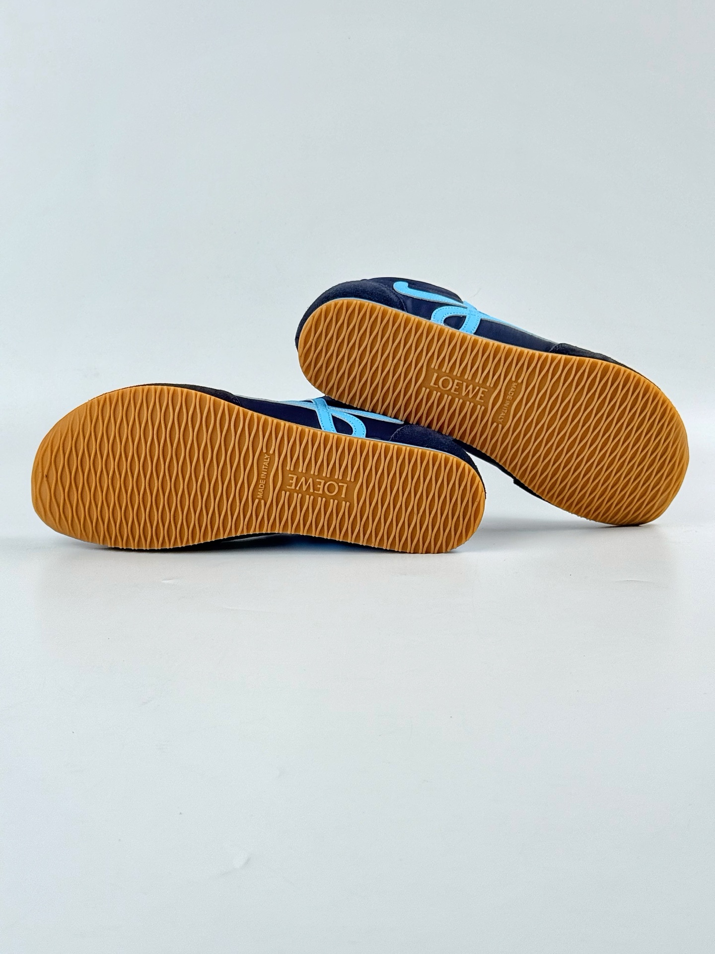 配件+10 罗意威Loewe Ballet Runner 2.0 Sneakers 芭蕾舞2.0系列阿甘复古风德训薄底百搭休闲运动鞋