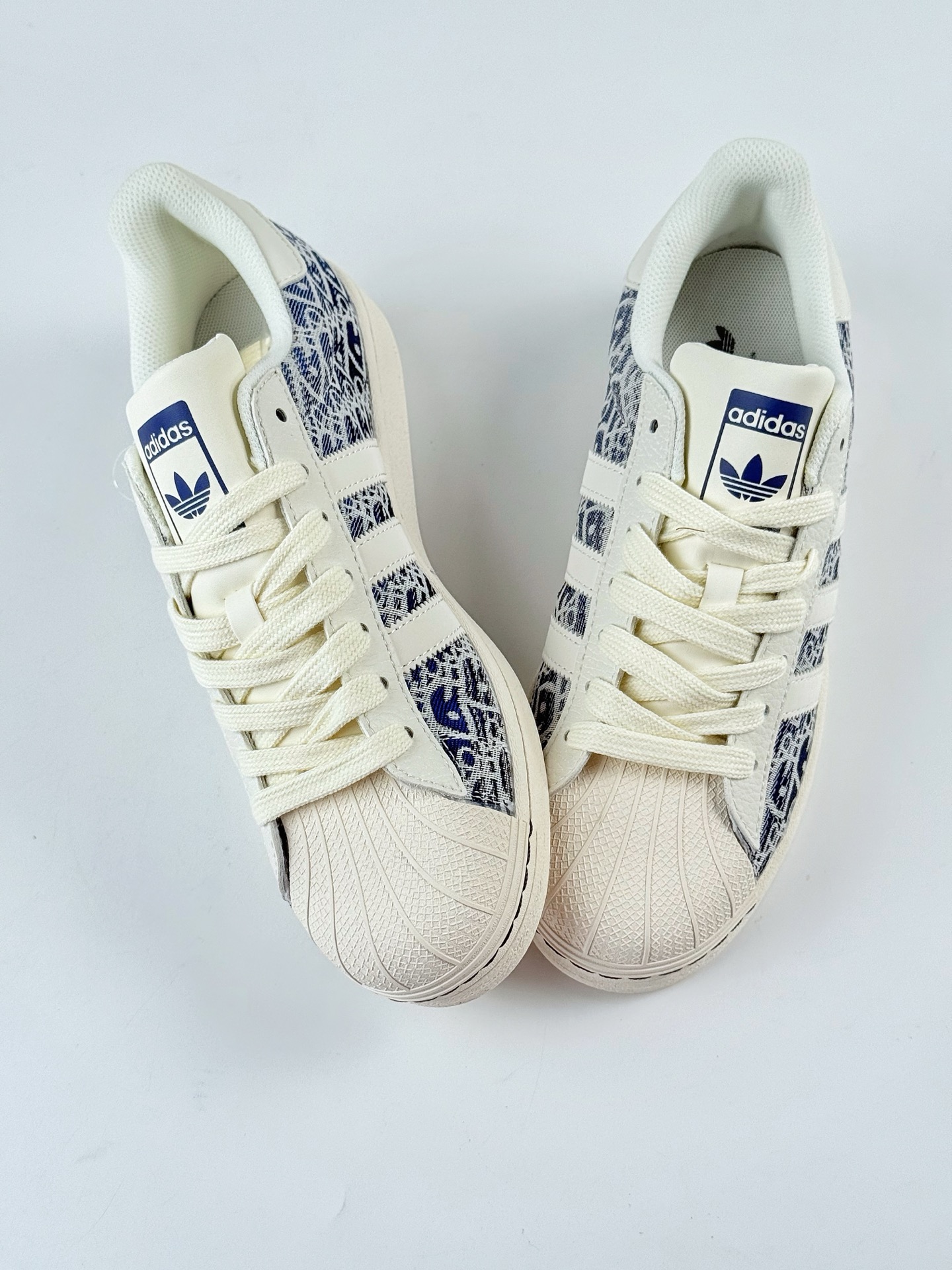 AD Originals Superstar x DIOR 白黑 HS3081