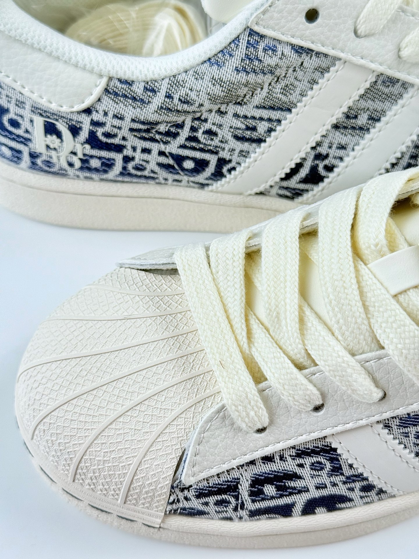 AD Originals Superstar x DIOR 白黑 HS3081