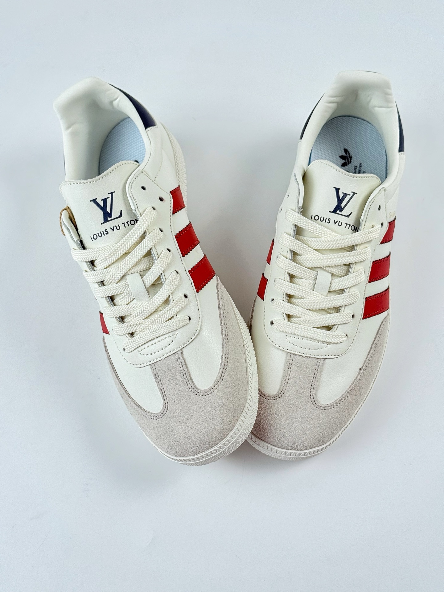 adidas originals Samba OG x Louis Vuitton 灰白红 桑巴舞系列复古经典轻便板鞋  GJ75811