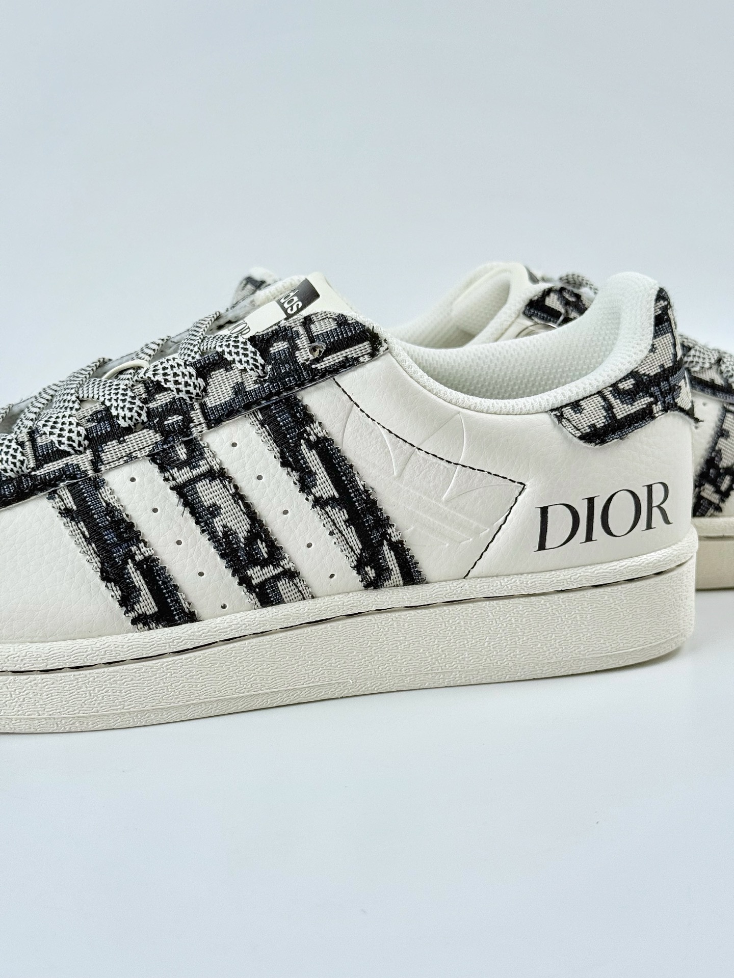 AD Originals Superstar x DIOR 白黑满天星  XS0019