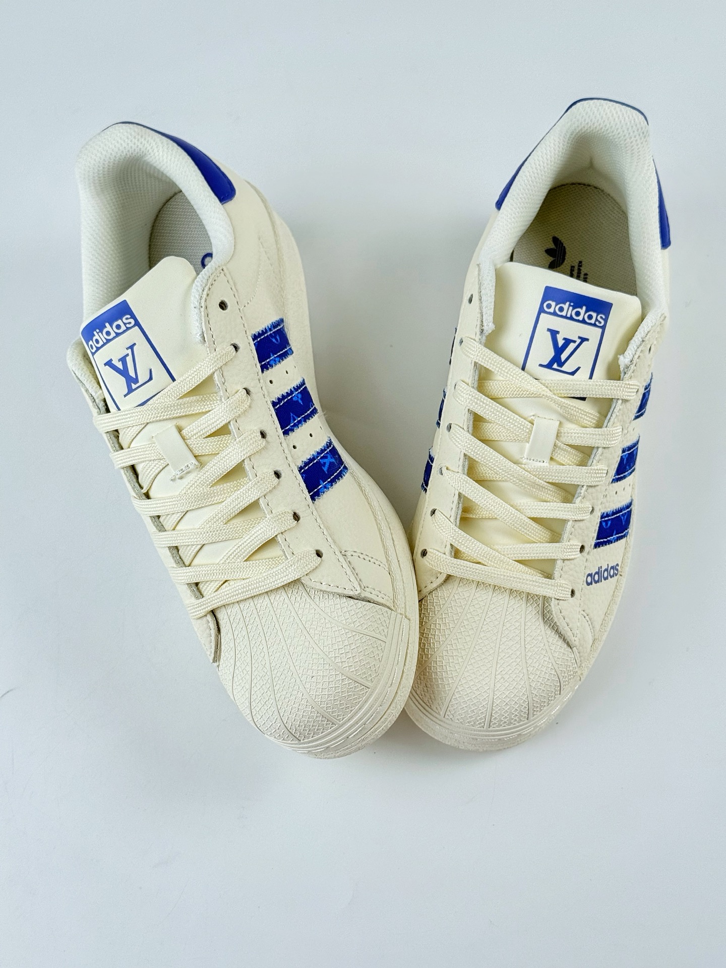 AD Originals Superstar x Louis Vuitton 白蓝 AD0006